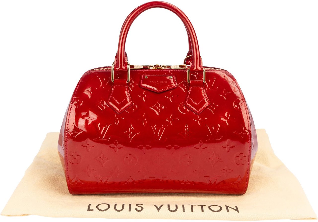 Louis Vuitton Louis Vuitton Monogram Vernis Montana Handbag Rood