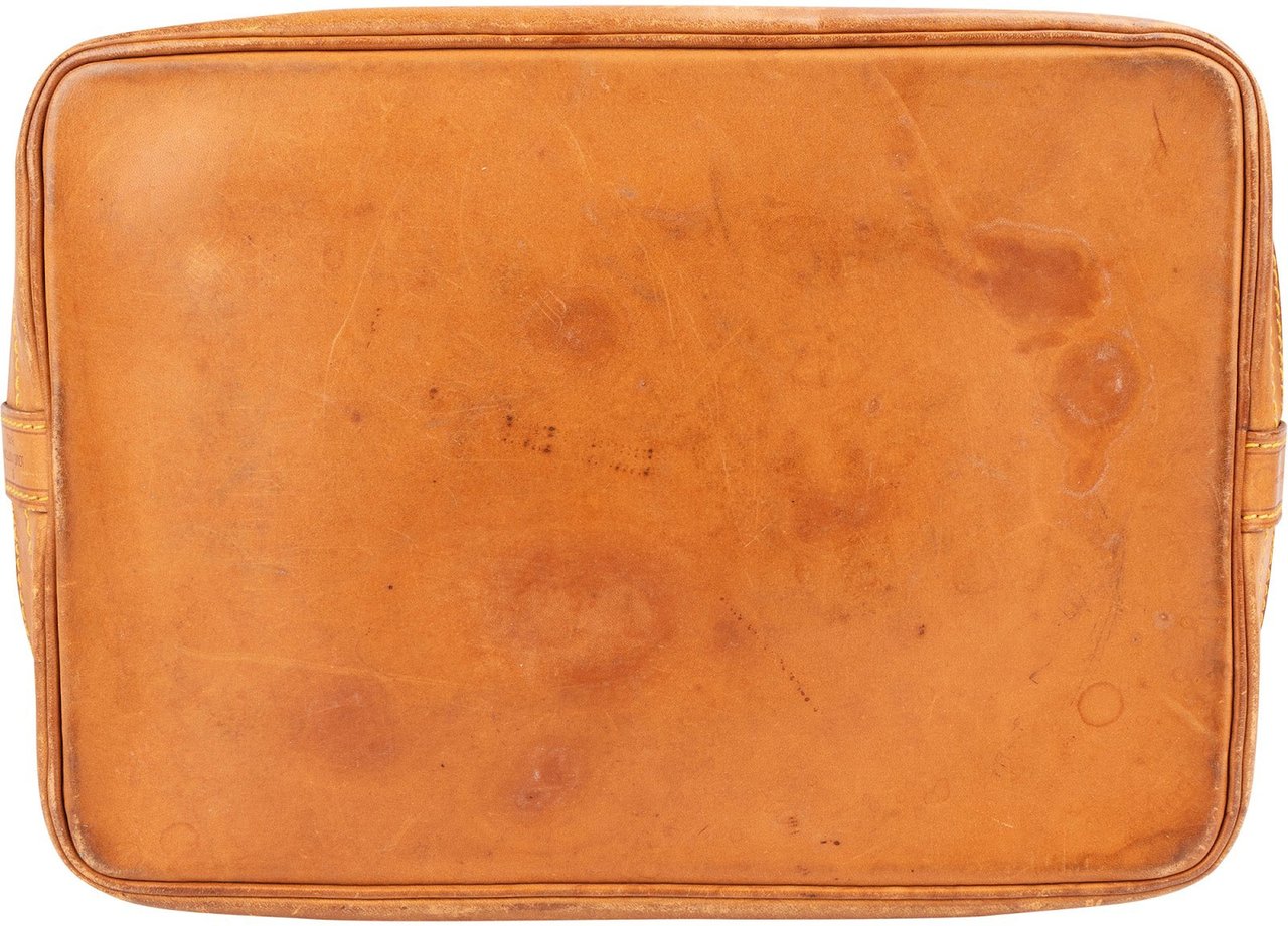 Louis Vuitton Louis Vuitton Monogram Canvas Sac Noé Grande Shoulder Bag Bruin