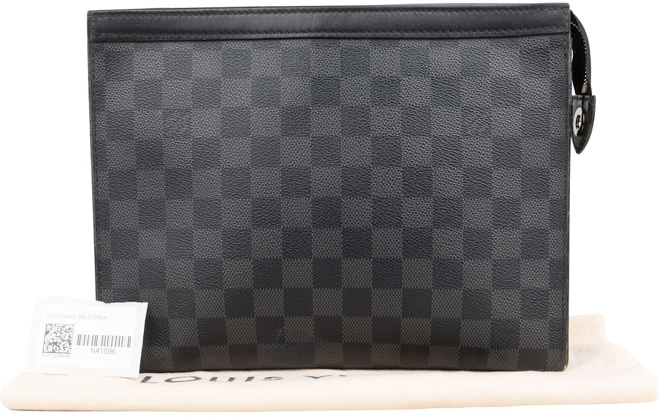 Louis Vuitton Louis Vuitton Monogram Damier Graphite Pochette Voyage MM Clutch Zwart
