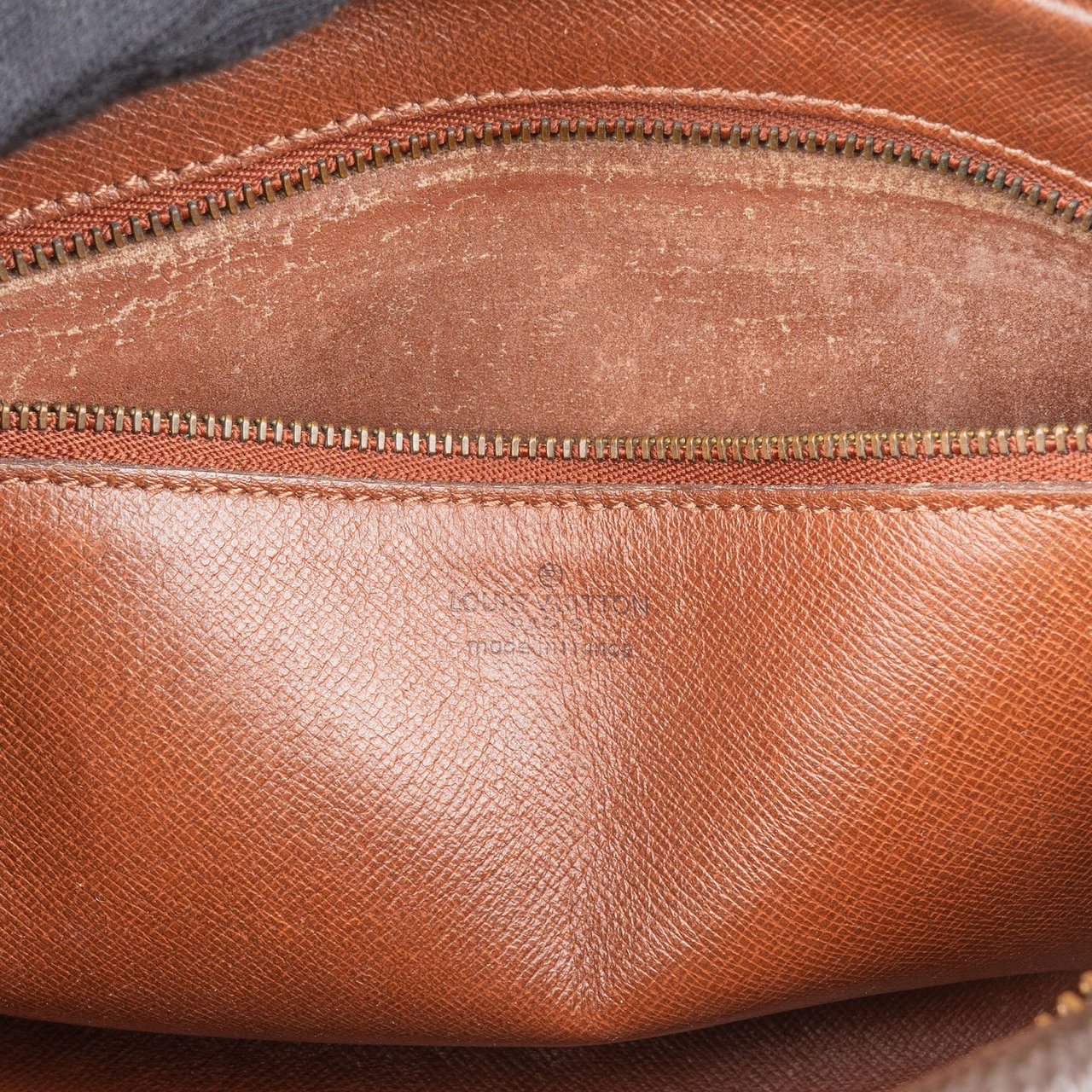 Louis Vuitton Louis Vuitton Monogram Canvas Trocadero 23 Crossbody Bag Bruin