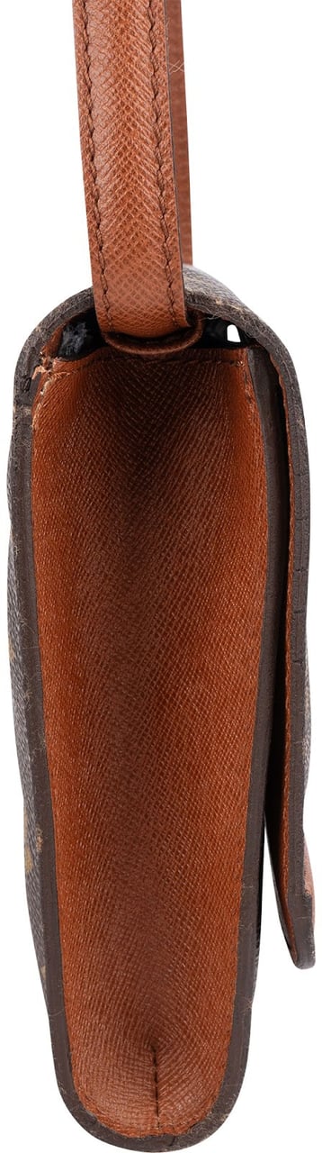 Louis Vuitton Louis Vuitton Monogram Canvas Pochette Bordeaux Crossbody Bag Bruin