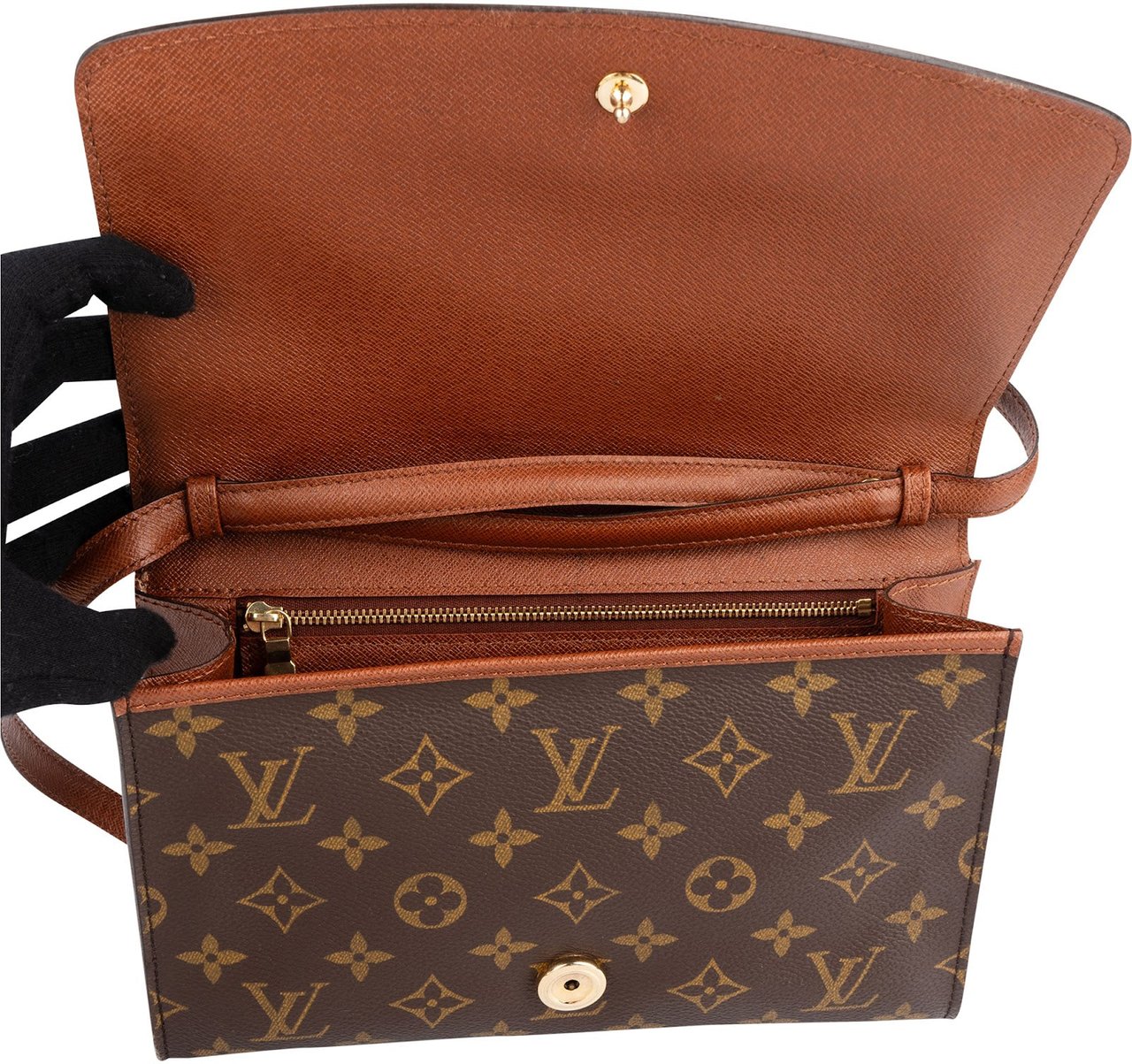 Louis Vuitton Louis Vuitton Monogram Canvas Pochette Bordeaux Crossbody Bag Bruin