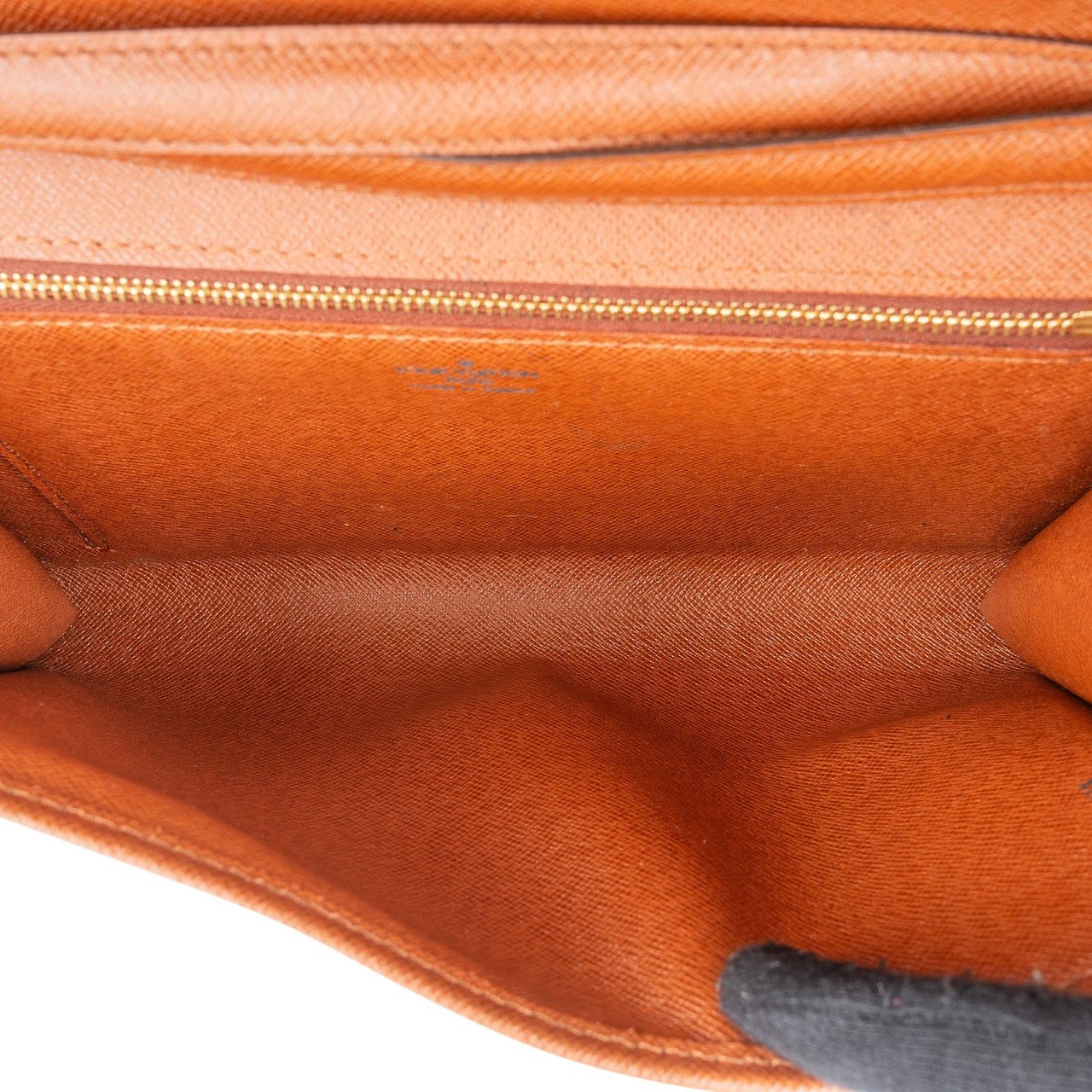 Louis Vuitton Louis Vuitton Monogram Canvas Pochette Bordeaux Crossbody Bag Bruin