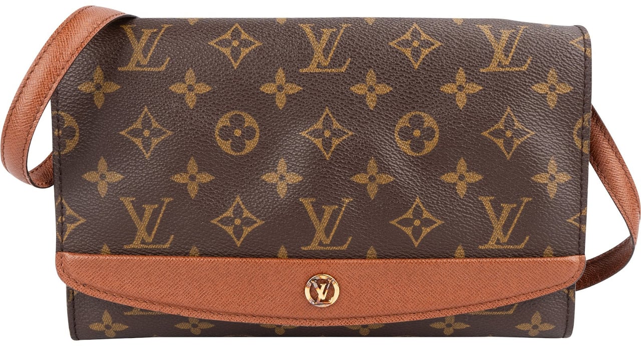 Louis Vuitton Louis Vuitton Monogram Canvas Pochette Bordeaux Crossbody Bag Bruin