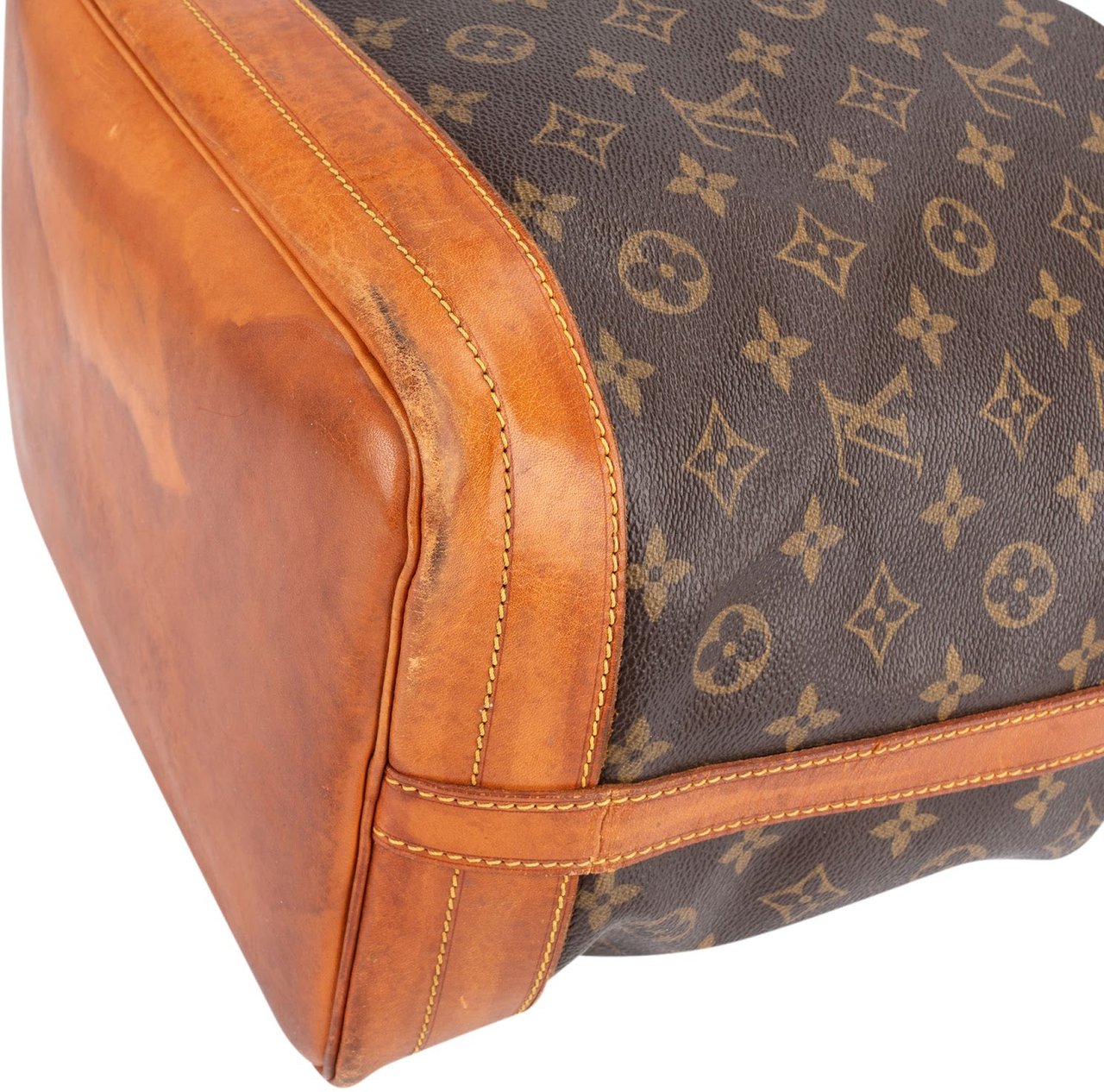 Louis Vuitton Louis Vuitton Monogram Canvas Sac Noé Grande Shoulder Bag Bruin