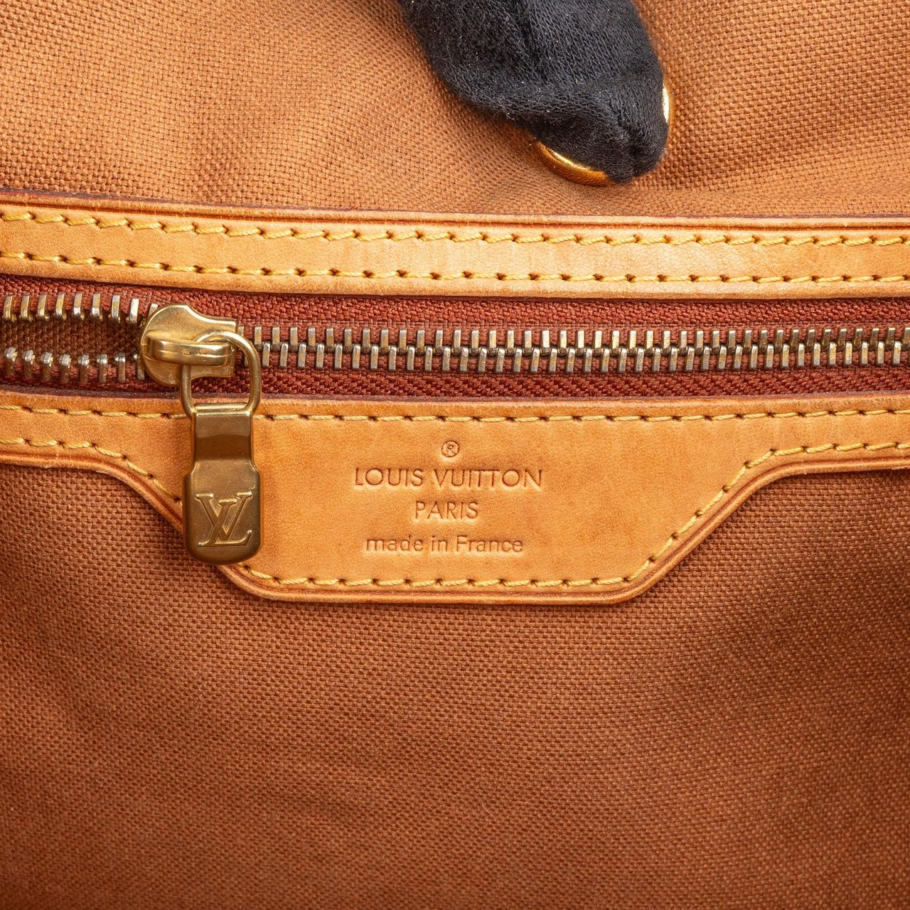 Louis Vuitton Louis Vuitton Monogram Canvas Batignolles Horizontal Shoulder Bag Bruin