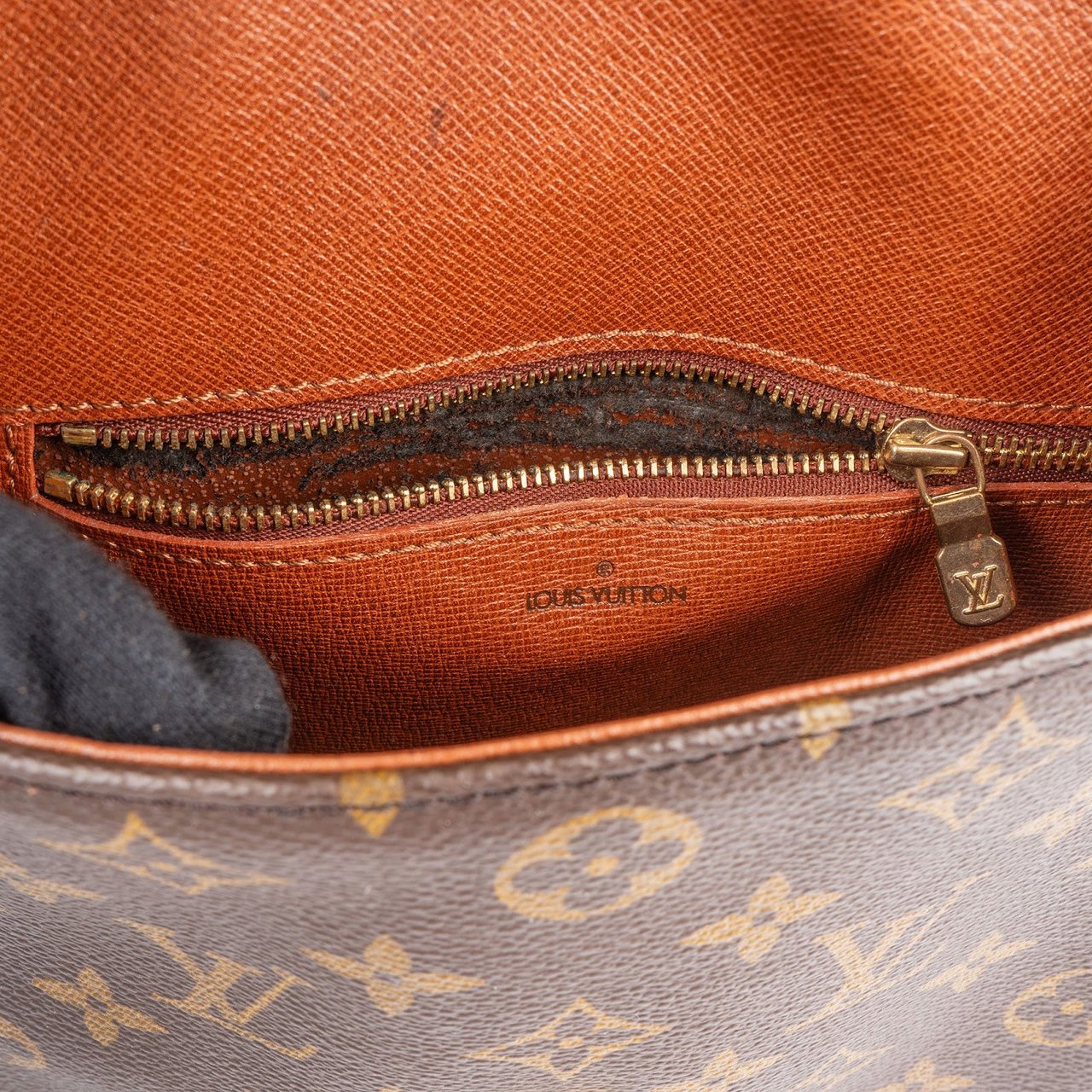 Louis Vuitton Louis Vuitton Monogram Canvas Saint Cloud MM Crossbody Bag Bruin