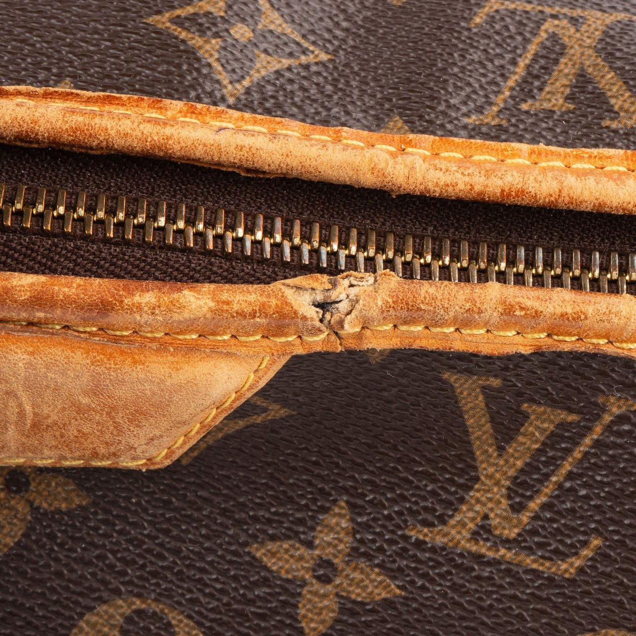 Louis Vuitton Louis Vuitton Monogram Canvas Estrela MM Shoulder Bag Bruin