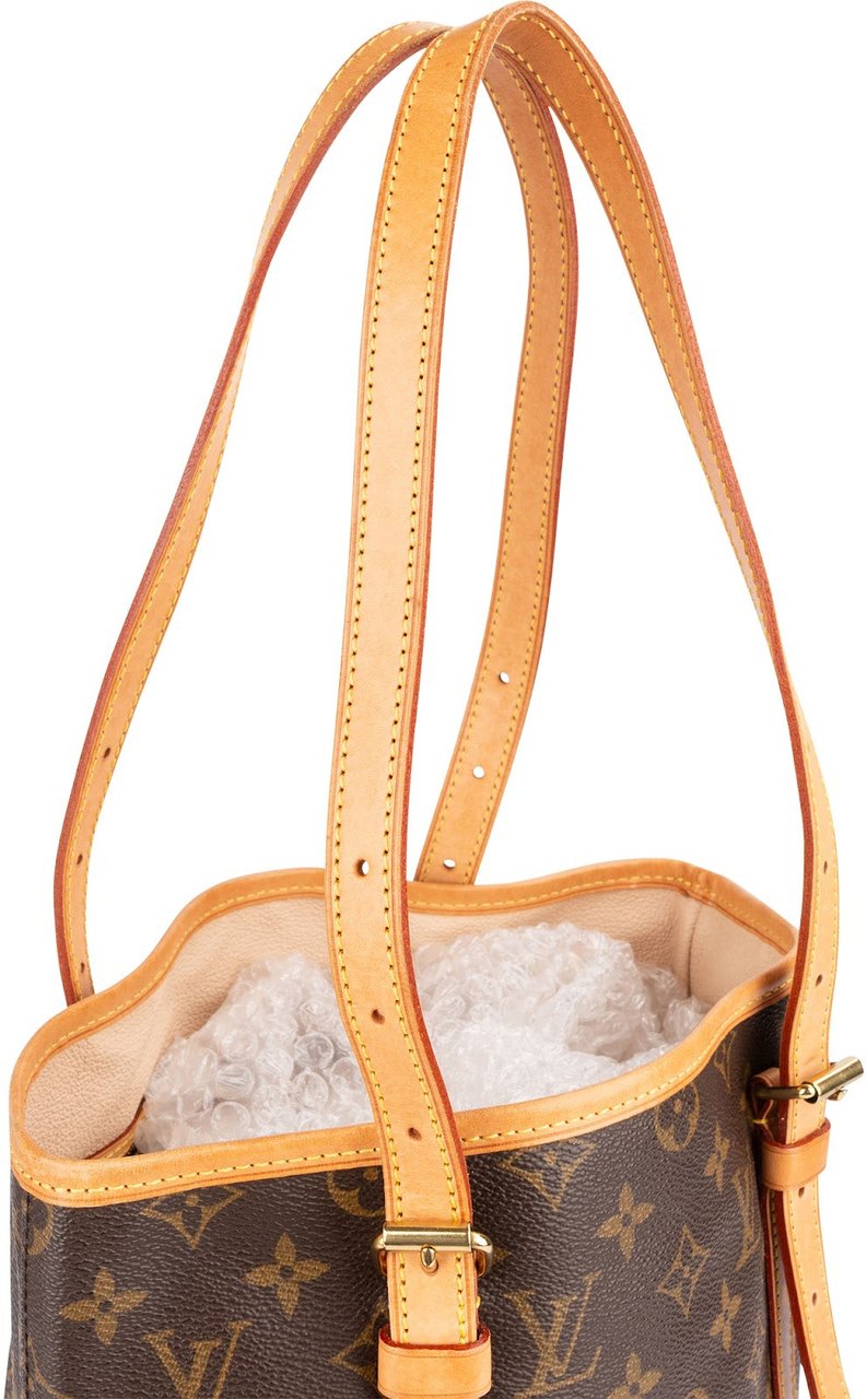 Louis Vuitton Louis Vuitton Monogram Canvas Bucket GM Shoulder Bag Bruin