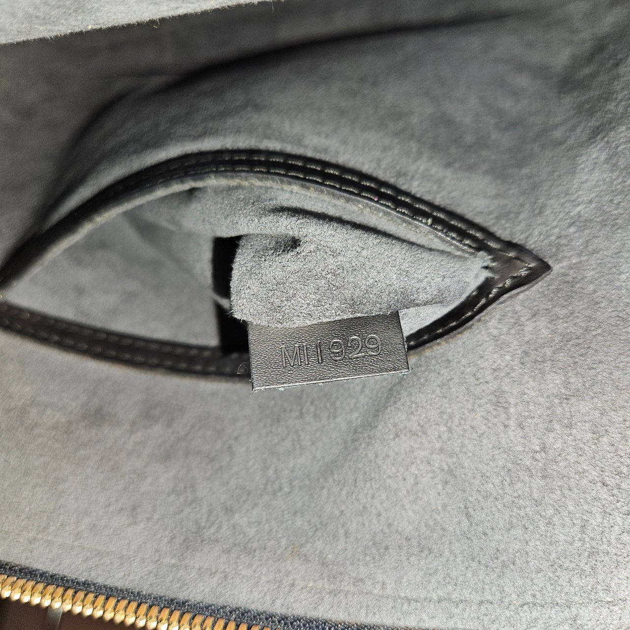 Louis Vuitton Louis Vuitton Noir Epi Leather Alma PM Handbag Zwart