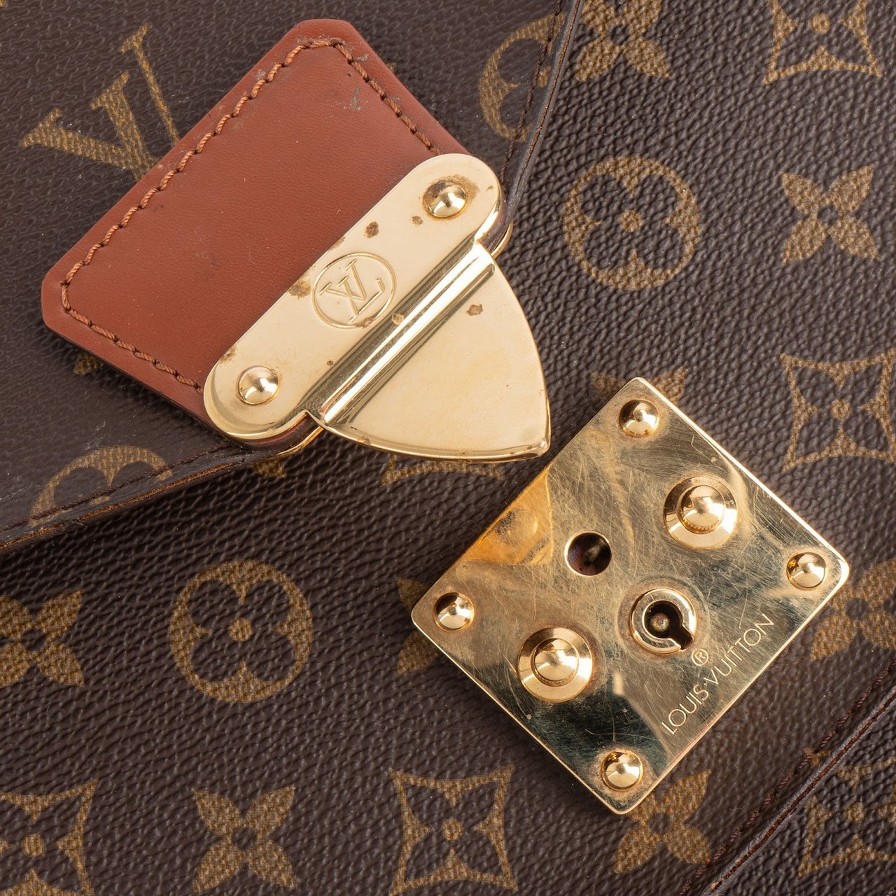 Louis Vuitton Louis Vuitton Monogram Canvas Monceau Handbag Bruin