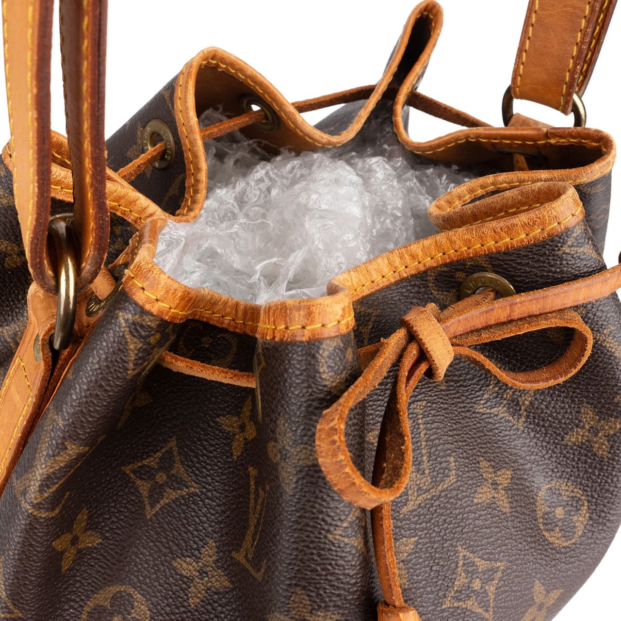 Louis Vuitton Louis Vuitton Monogram Canvas Sac Noé Grande Shoulder Bag Bruin