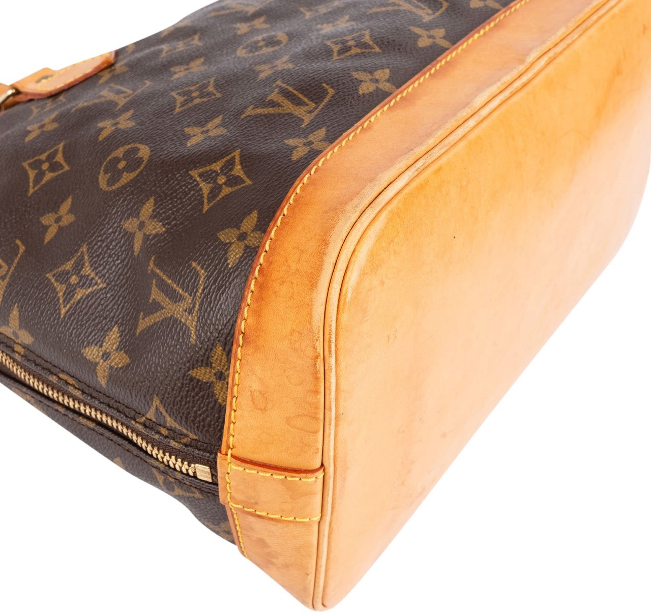 Louis Vuitton Louis Vuitton Monogram Canvas Alma PM Handbag Bruin