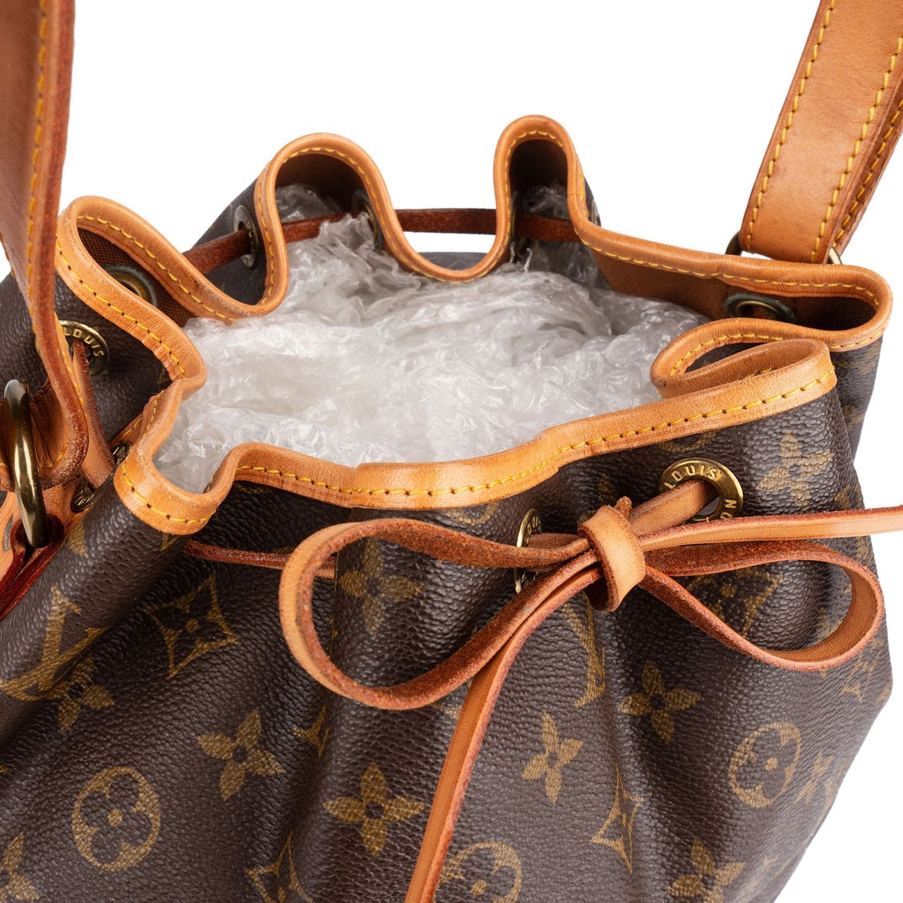 Louis Vuitton Louis Vuitton Monogram Canvas Sac Noé Petit Shoulder Bag Bruin