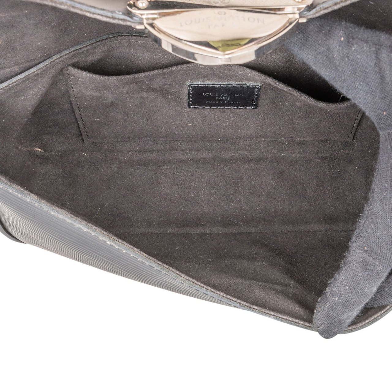 Louis Vuitton Louis Vuitton Noir Epi Leather Montaigne Pochette Shoulder Bag Zwart