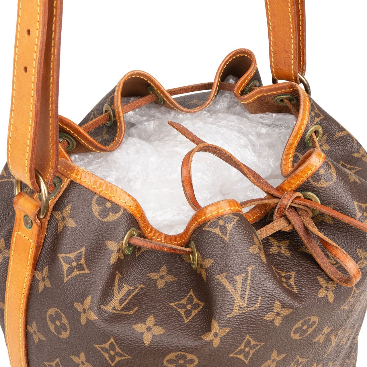 Louis Vuitton Louis Vuitton Monogram Canvas Sac Noé Grande Shoulder Bag Bruin