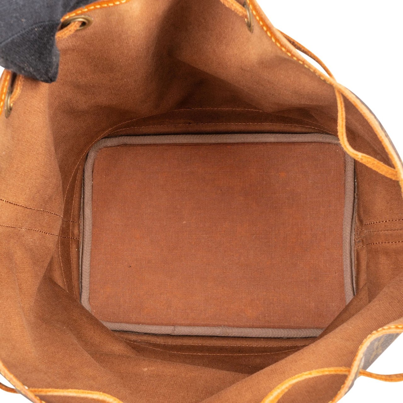 Louis Vuitton Louis Vuitton Monogram Canvas Sac Noé Grande Shoulder Bag Bruin