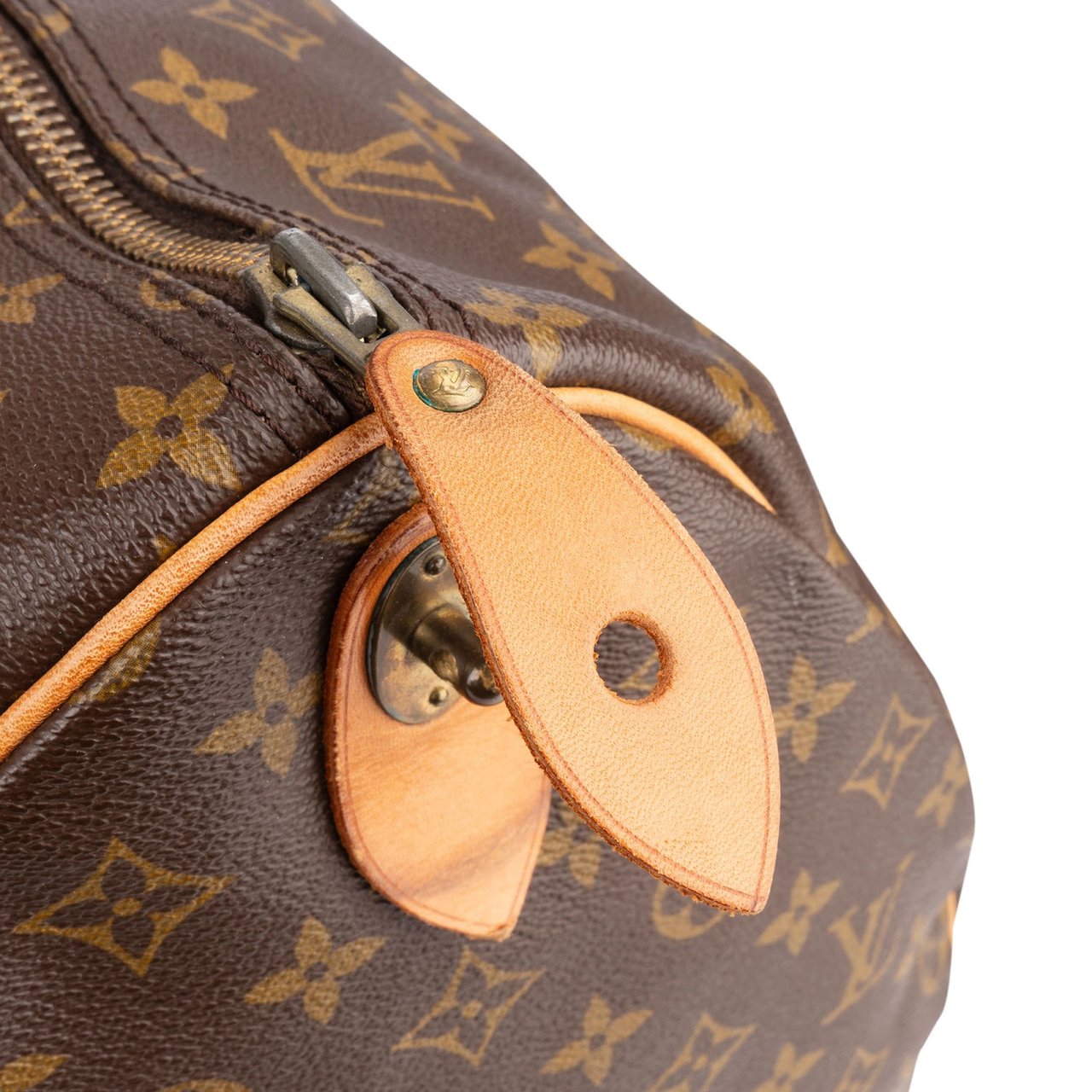Louis Vuitton Louis Vuitton Monogram Canvas Keepall 60 Travel Bag Bruin