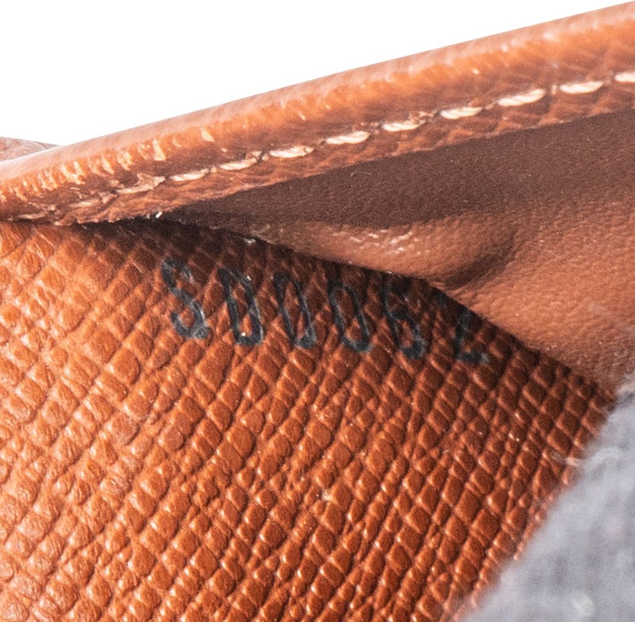 Louis Vuitton Louis Vuitton Monogram Canvas Elise Wallet Bruin