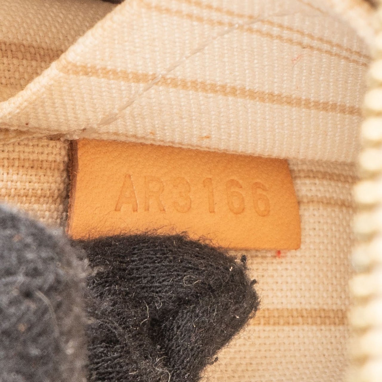 Louis Vuitton Louis Vuitton Monogram Damier Azur Neverfull PM Pochette Accessoires Clutch Beige