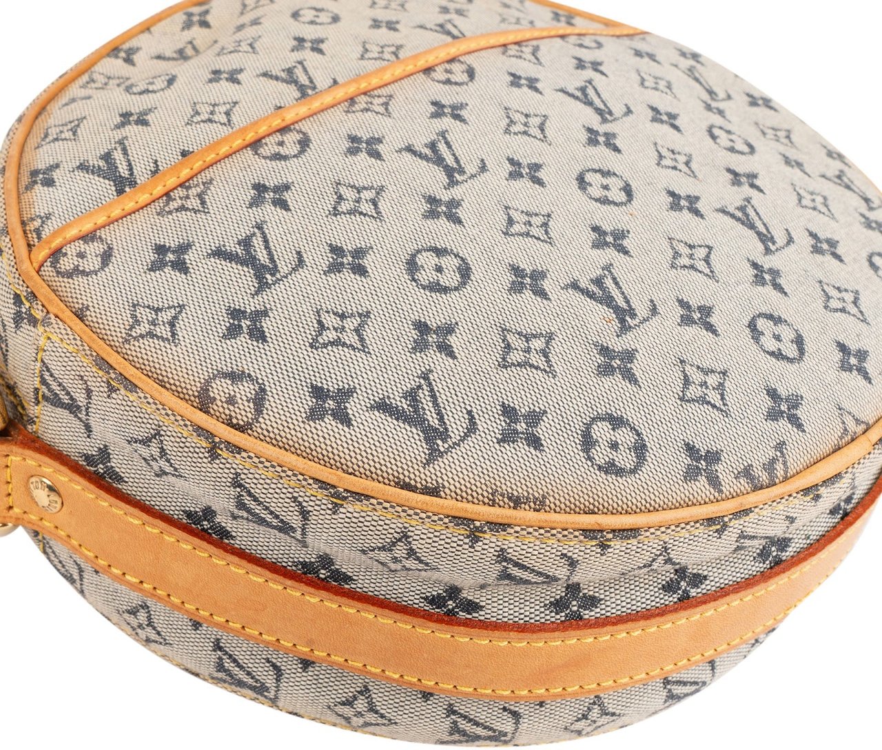 Louis Vuitton Louis Vuitton Monogram Mini Lin Jeanne PM Crossbody Bag Donkergrijs