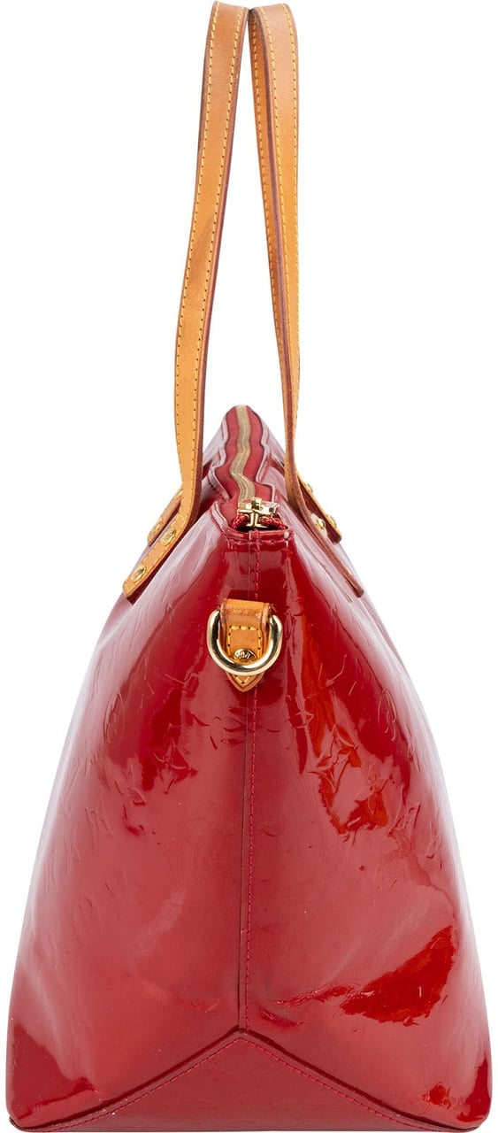 Louis Vuitton Louis Vuitton Rouge Vernis Monogram Bellevue MM Handbag Rood