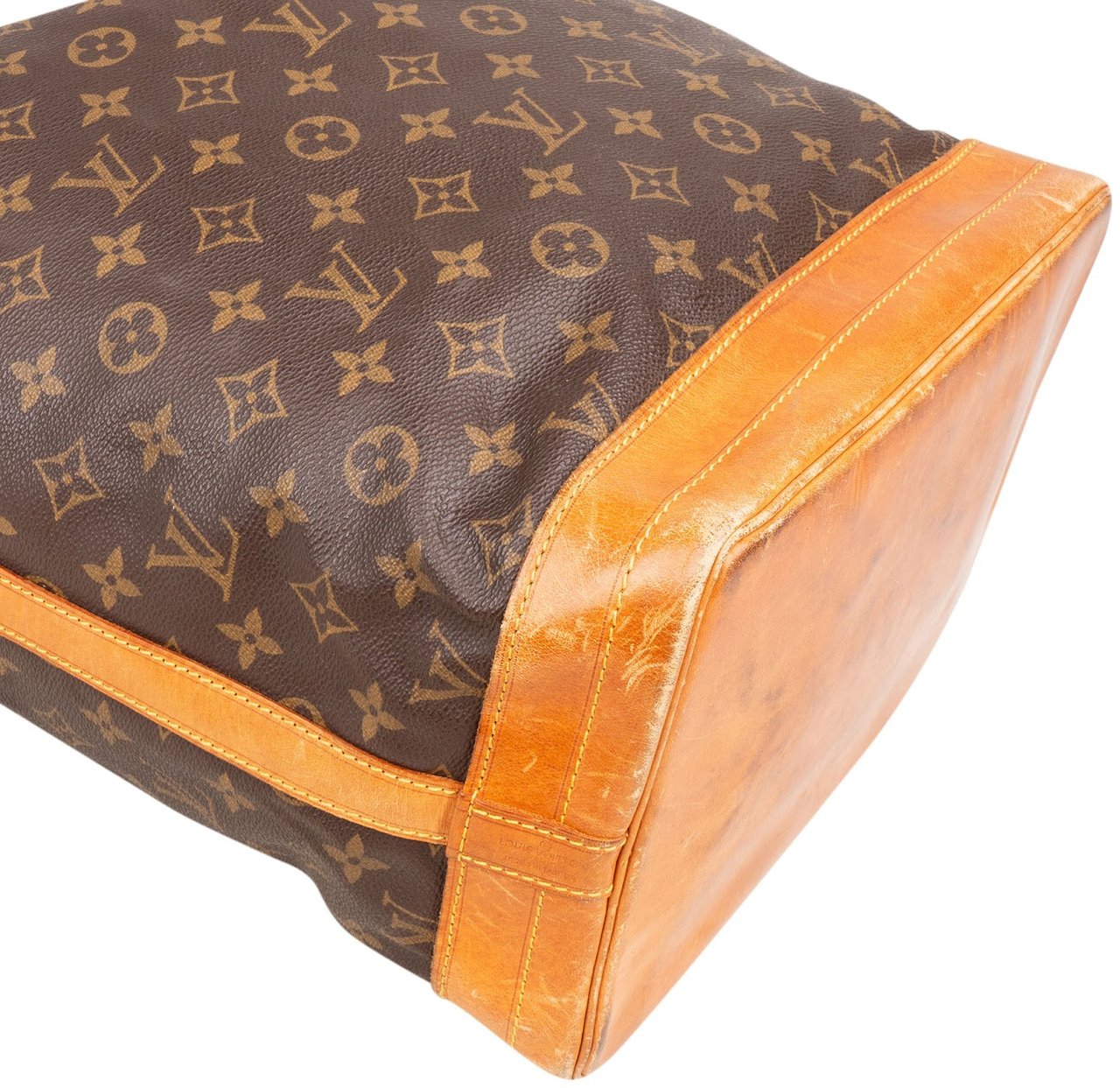 Louis Vuitton Louis Vuitton Monogram Canvas Sac Noé Grande Shoulder Bag Bruin