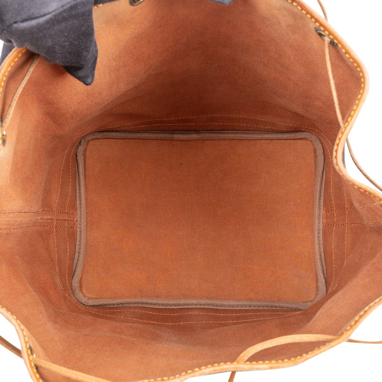 Louis Vuitton Monogram Canvas Sac Noé Grande Shoulder Bag Bruin
