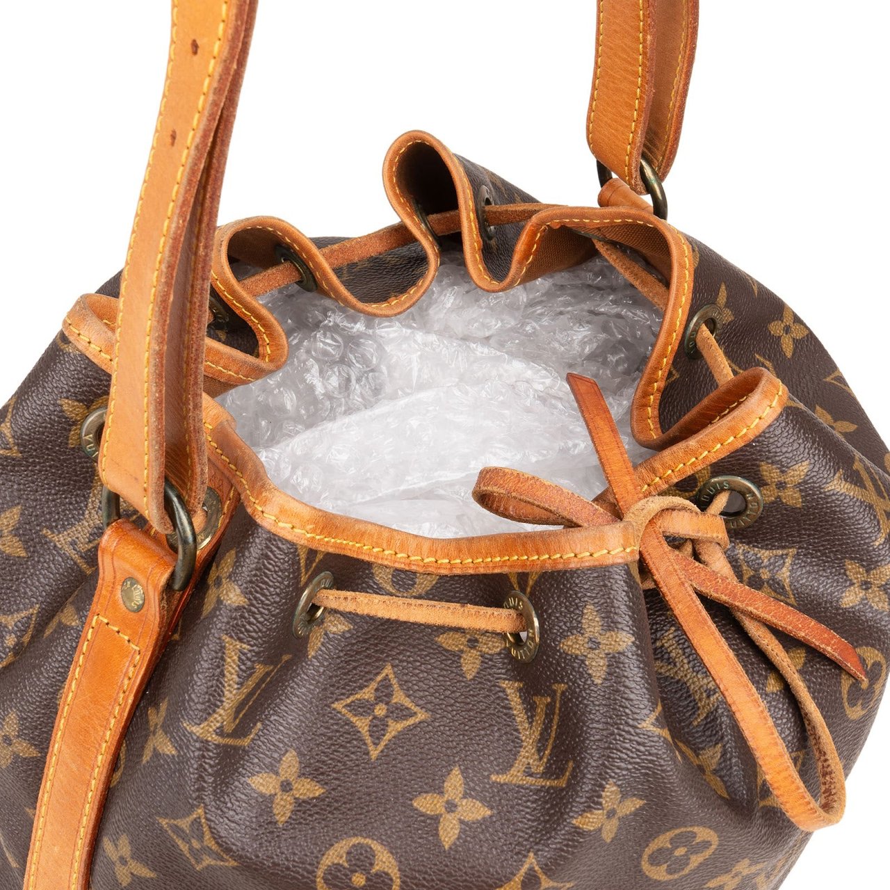 Louis Vuitton Louis Vuitton Monogram Canvas Sac Noé Grande Shoulder Bag Bruin