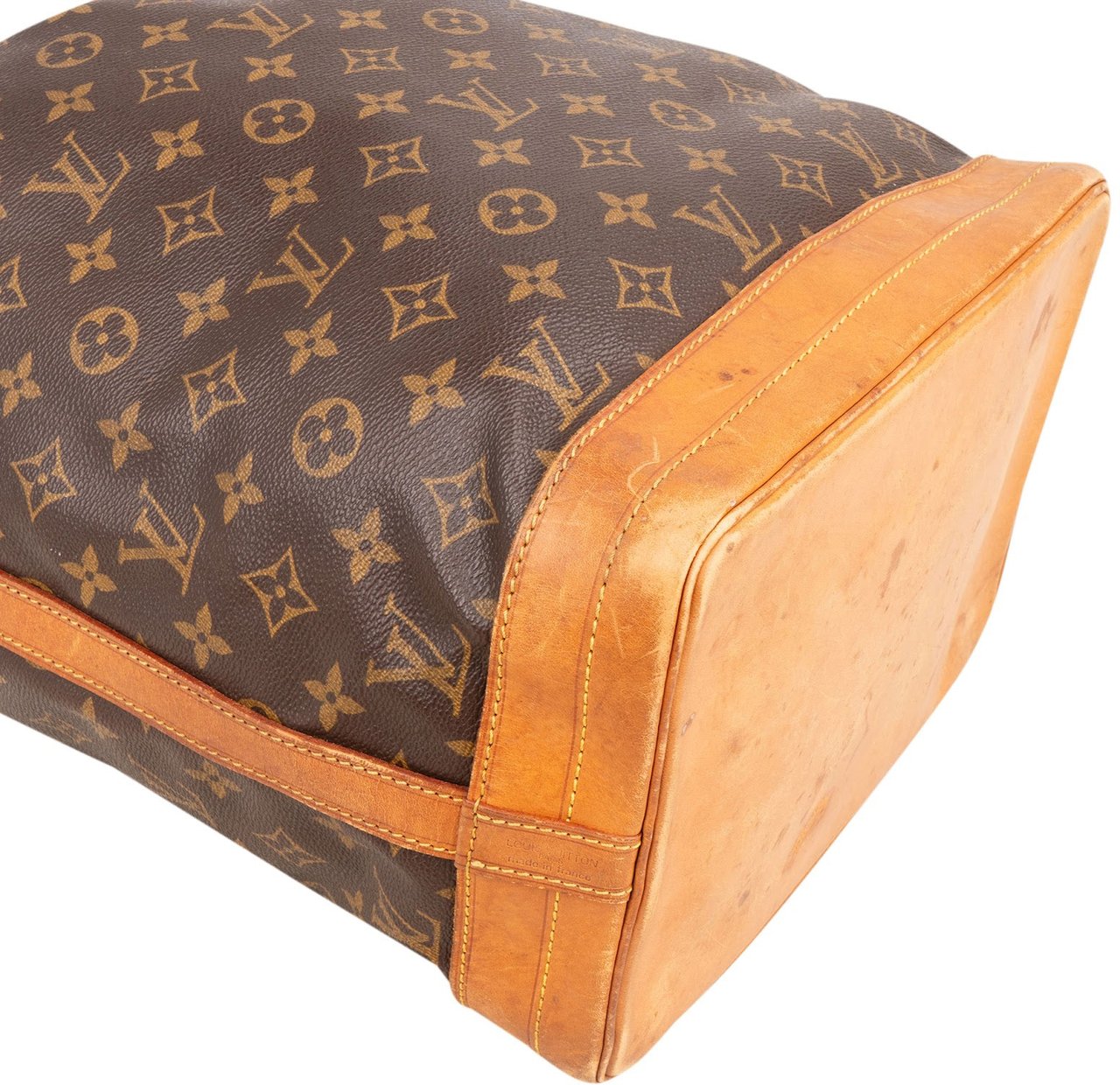 Louis Vuitton Louis Vuitton Monogram Canvas Sac Noé Grande Shoulder Bag Bruin
