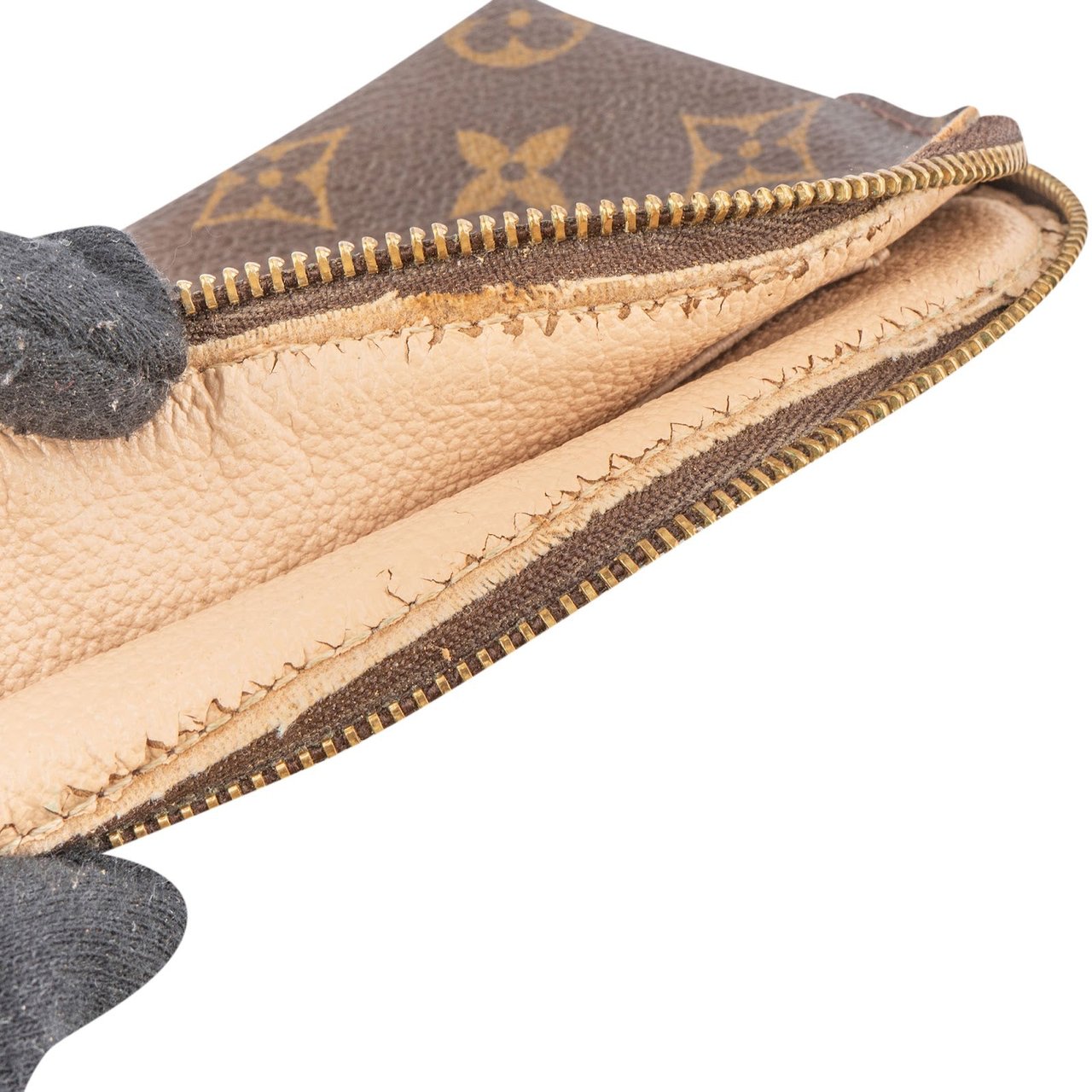 Louis Vuitton Louis Vuitton Monogram Canvas Cosmétique PM Pouch Bruin