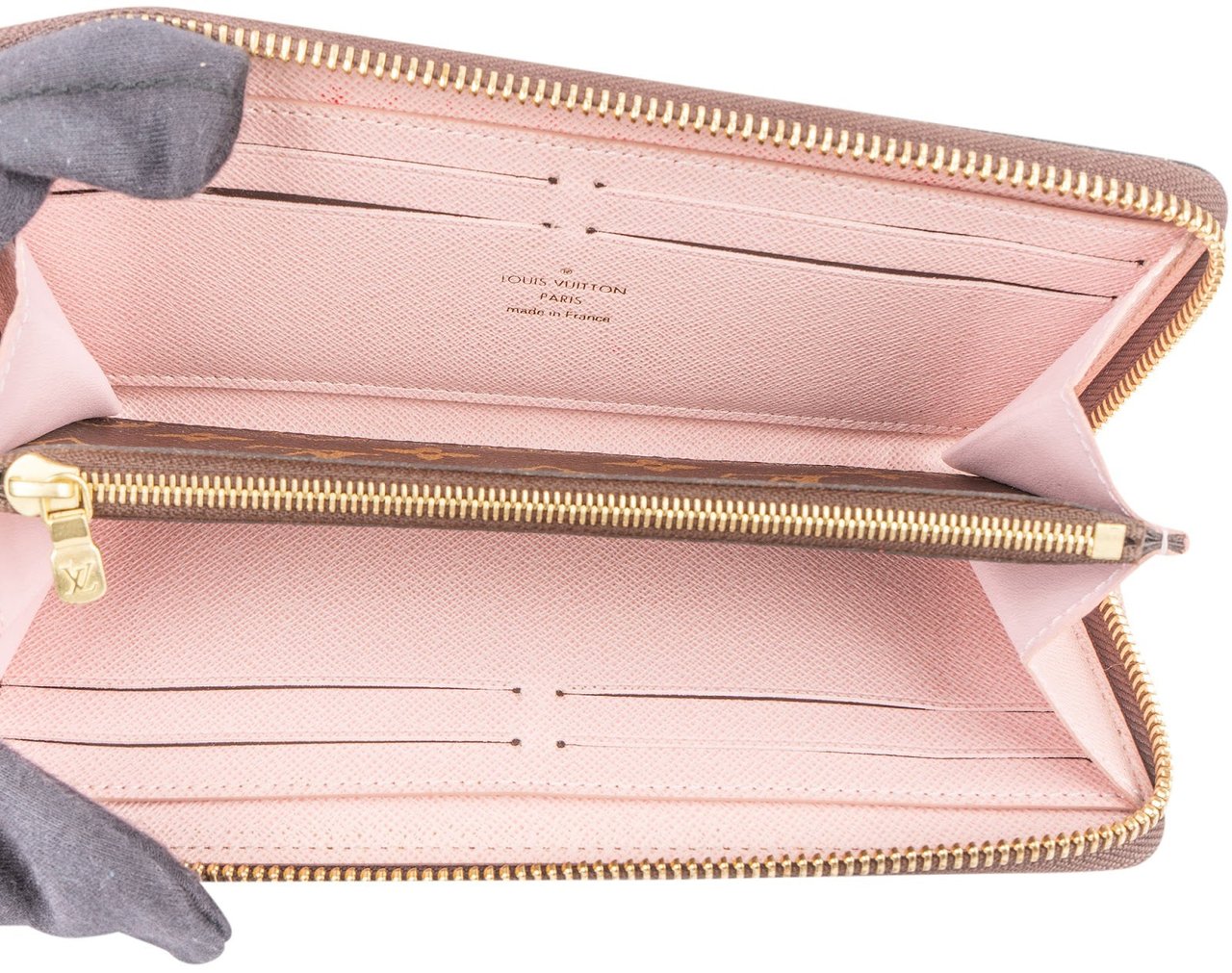 Louis Vuitton Louis Vuitton Monogram Canvas Zippy Wallet Bruin