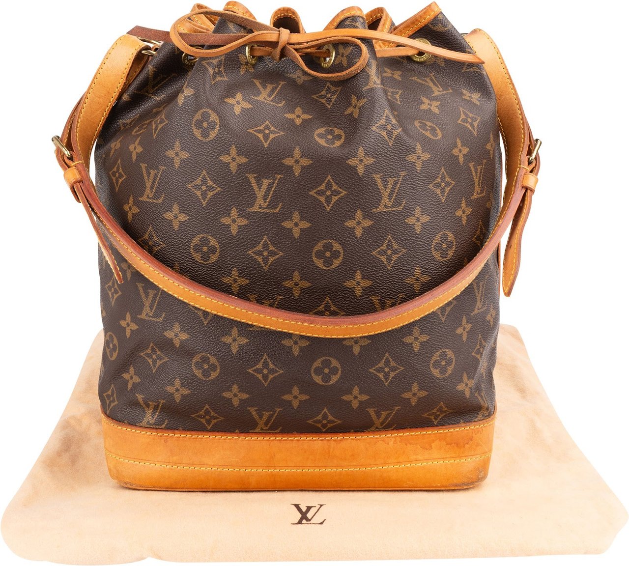 Louis Vuitton Louis Vuitton Monogram Canvas Sac Noé Grande Shoulder Bag Bruin