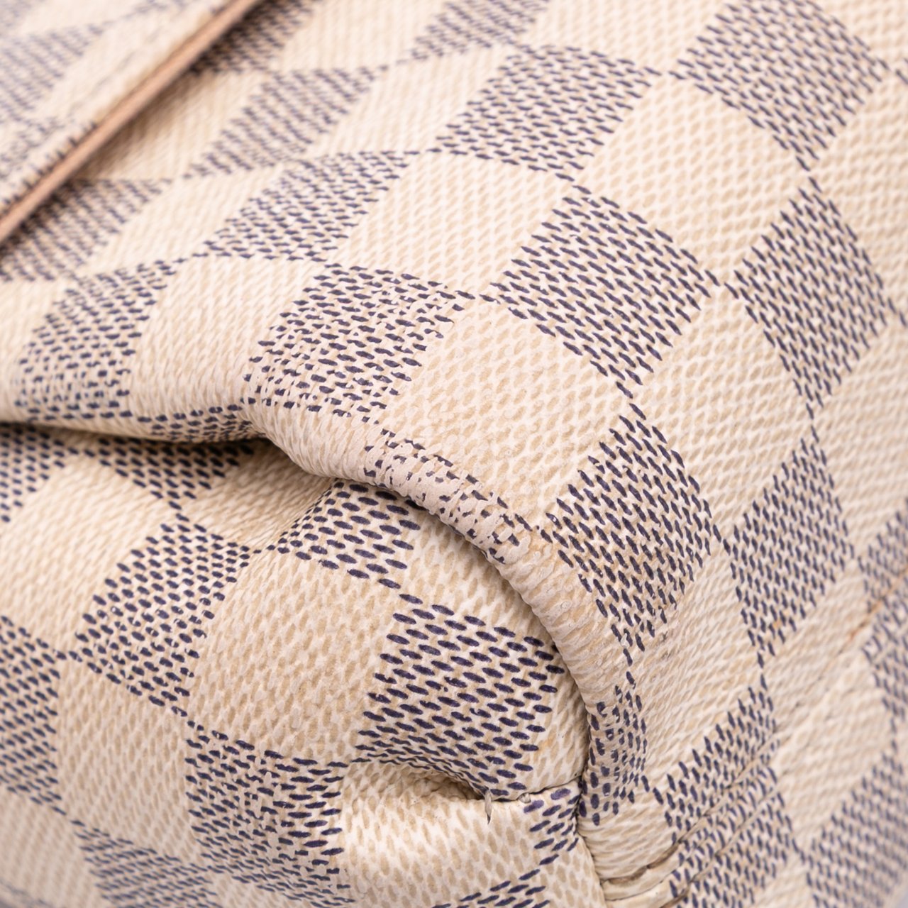 Louis Vuitton Damier Azur Croisette Wit
