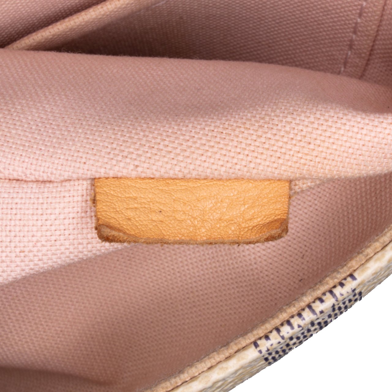 Louis Vuitton Damier Azur Croisette Wit