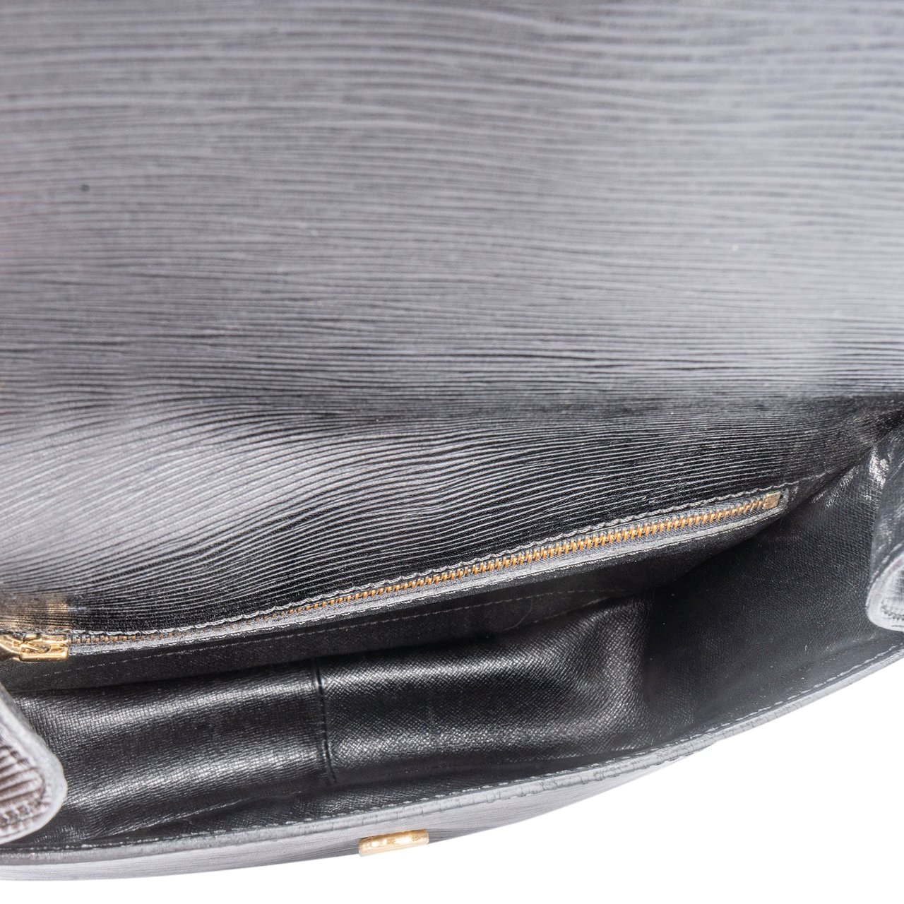Louis Vuitton Louis Vuitton Noir Epi Leather Saint Cloud GM Crossbody bag Divers