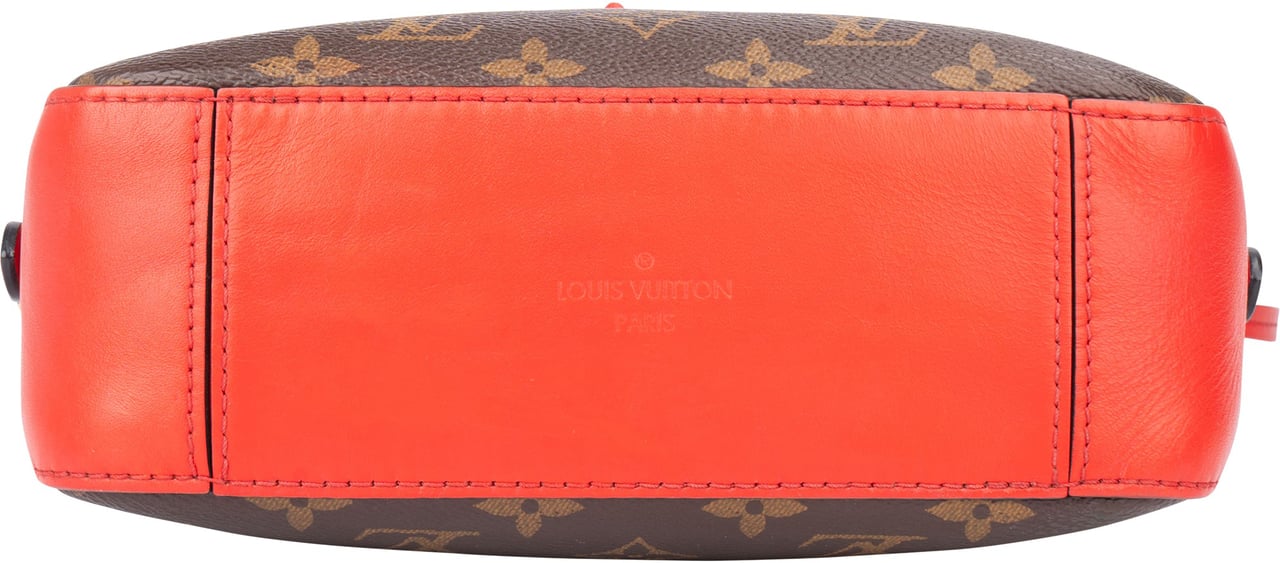 Louis Vuitton Louis Vuitton Canvas Monogram Coquelicot Crossbody Bag Divers