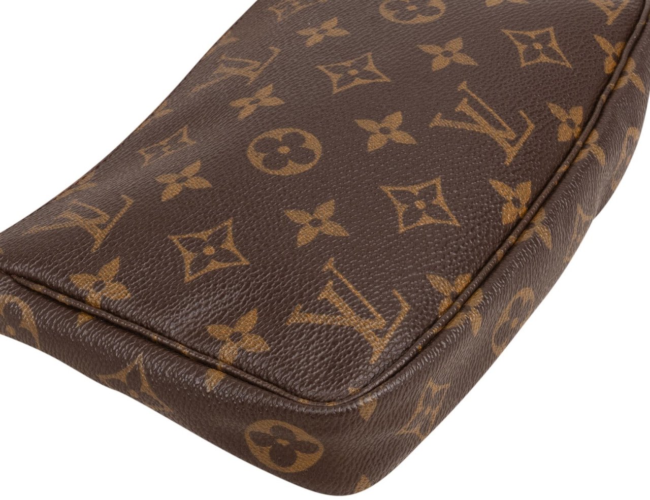 Louis Vuitton Louis Vuitton Monogram Canvas Pochette Accessoires Handbag Bruin