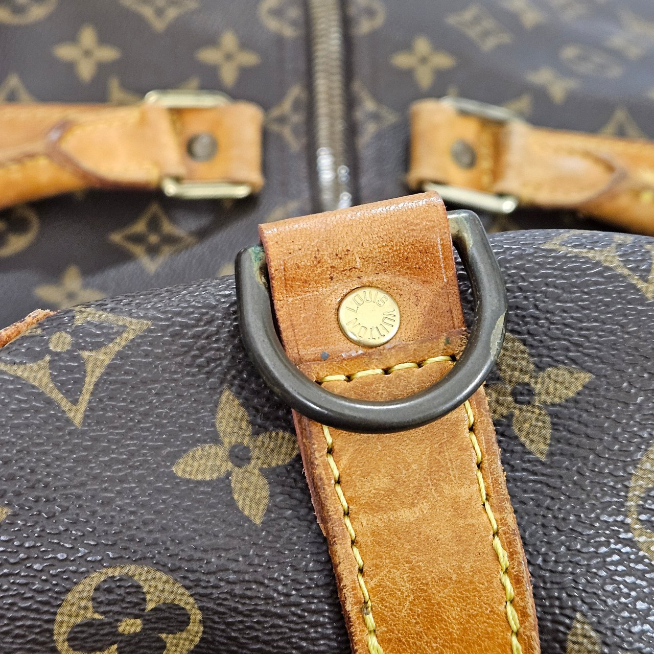 Louis Vuitton Louis Vuitton Monogram Canvas Keepall 55 Bandoulière Travel Bag Bruin