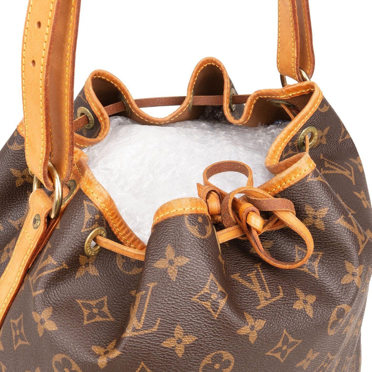 Louis Vuitton Louis Vuitton Monogram Canvas Sac Noé Grande Shoulder Bag Bruin