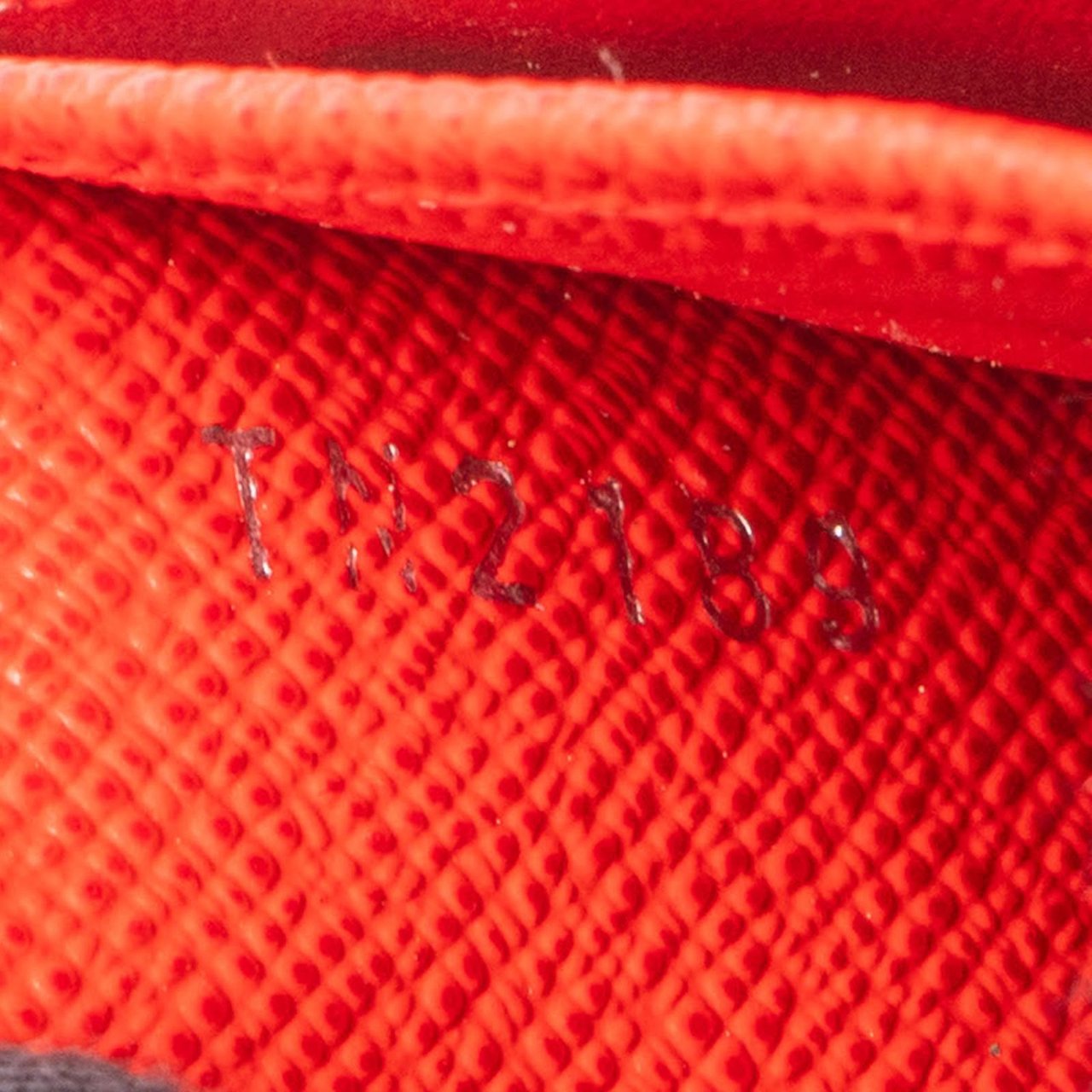 Louis Vuitton Louis Vuitton Red Epi Leather Twist Wallet Rood