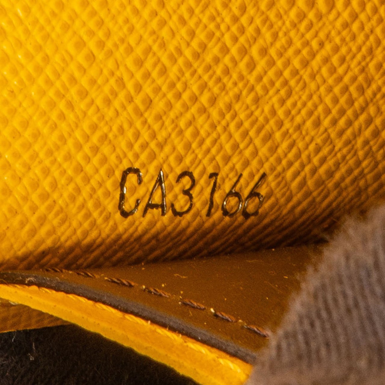 Louis Vuitton Louis Vuitton Monogram Canvas Emilie Wallet Bruin
