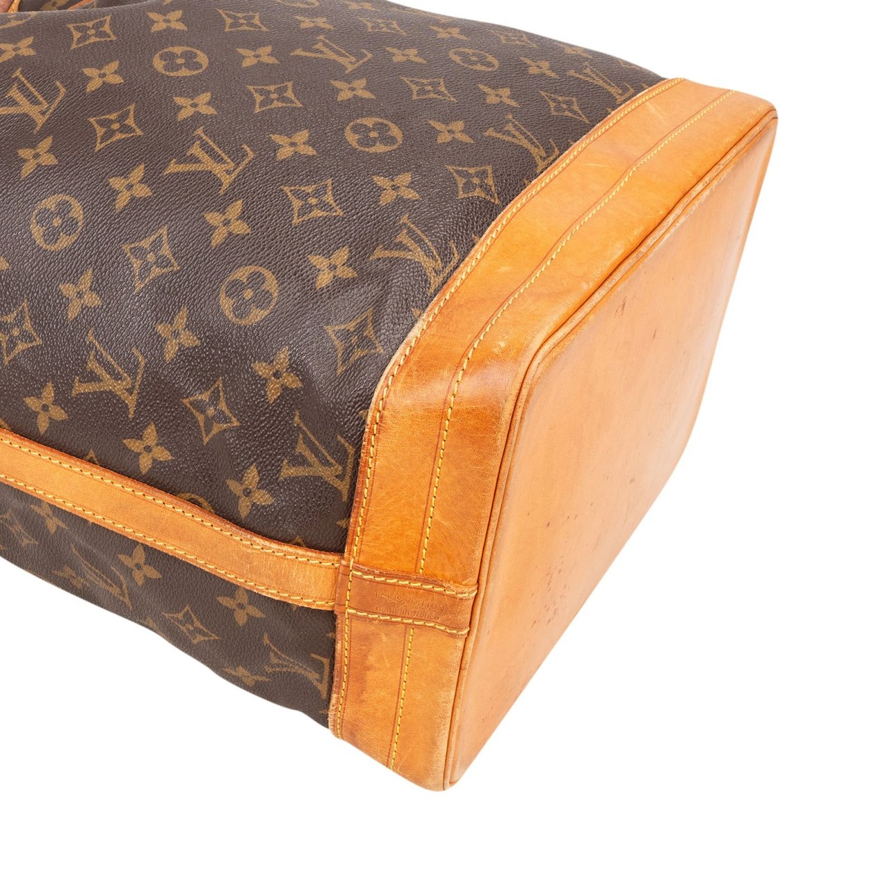 Louis Vuitton Louis Vuitton Monogram Canvas Sac Noé Grande Shoulder Bag Bruin