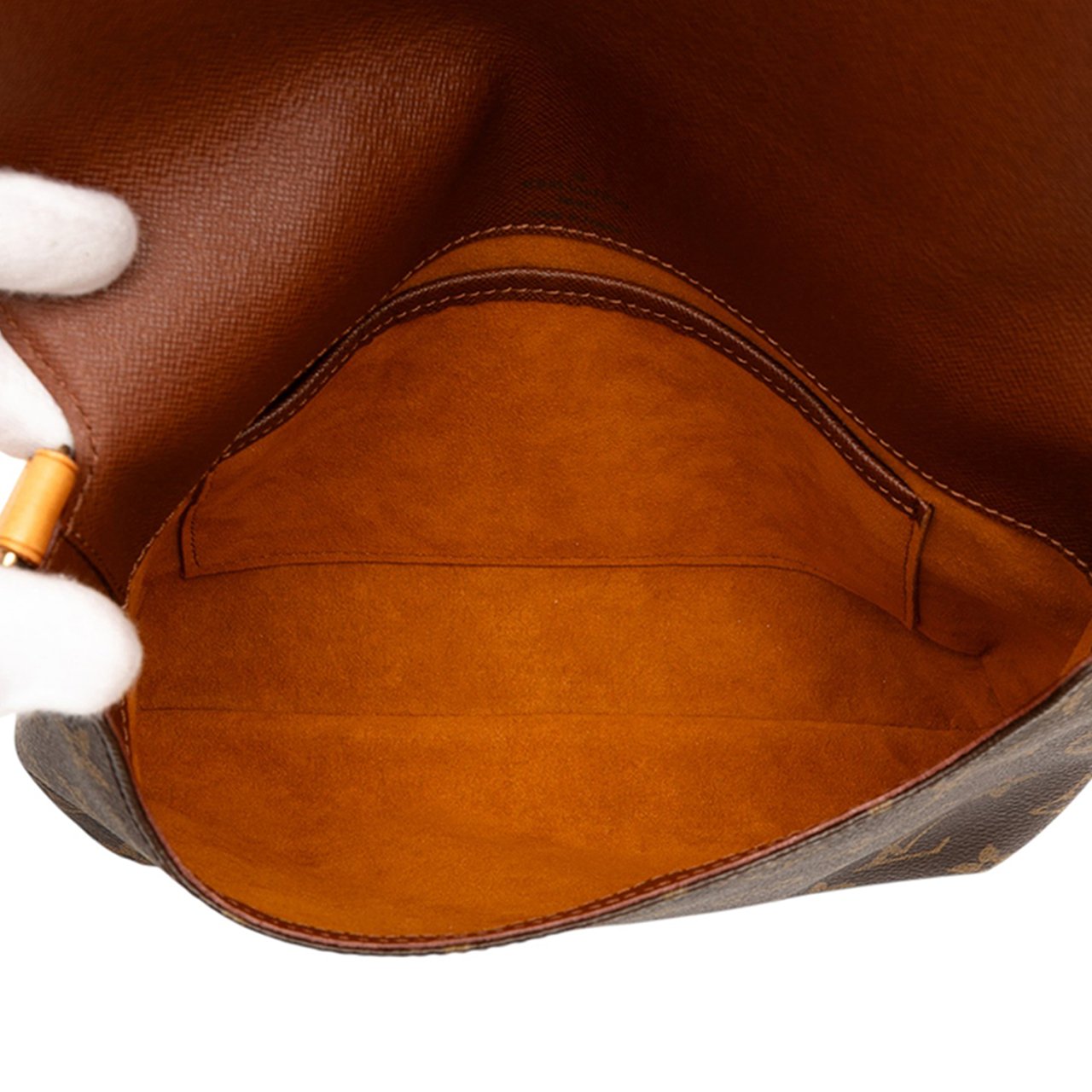 Louis Vuitton Monogram Musette Tango Short Strap Bruin