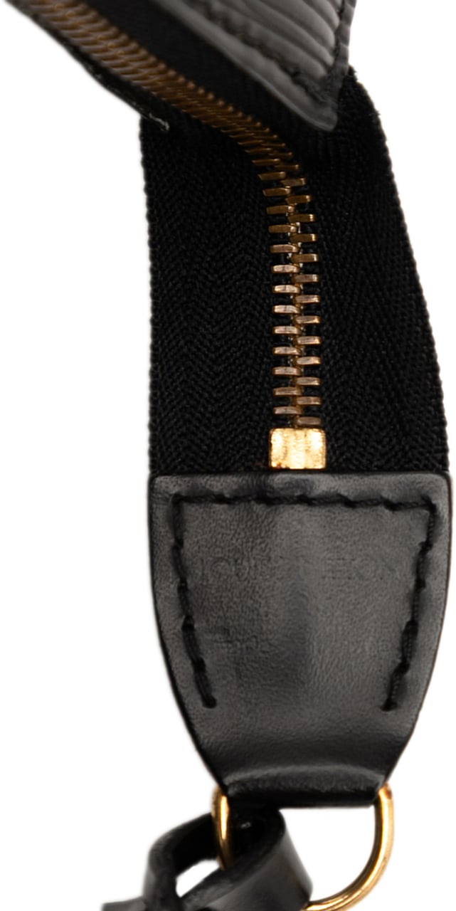 Louis Vuitton Epi Pochette Accessoires Zwart
