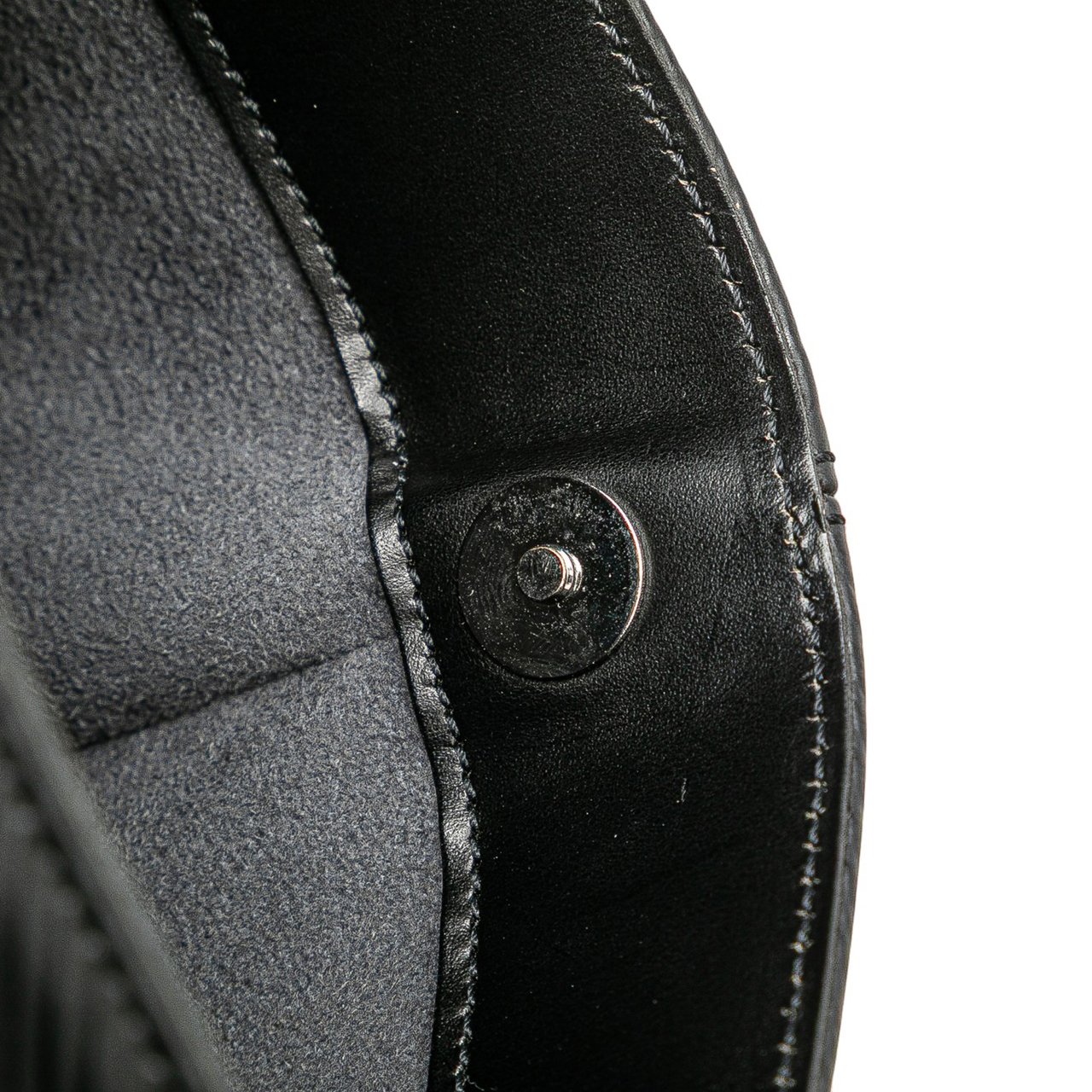 Louis Vuitton Epi Demi Lune Pochette Zwart