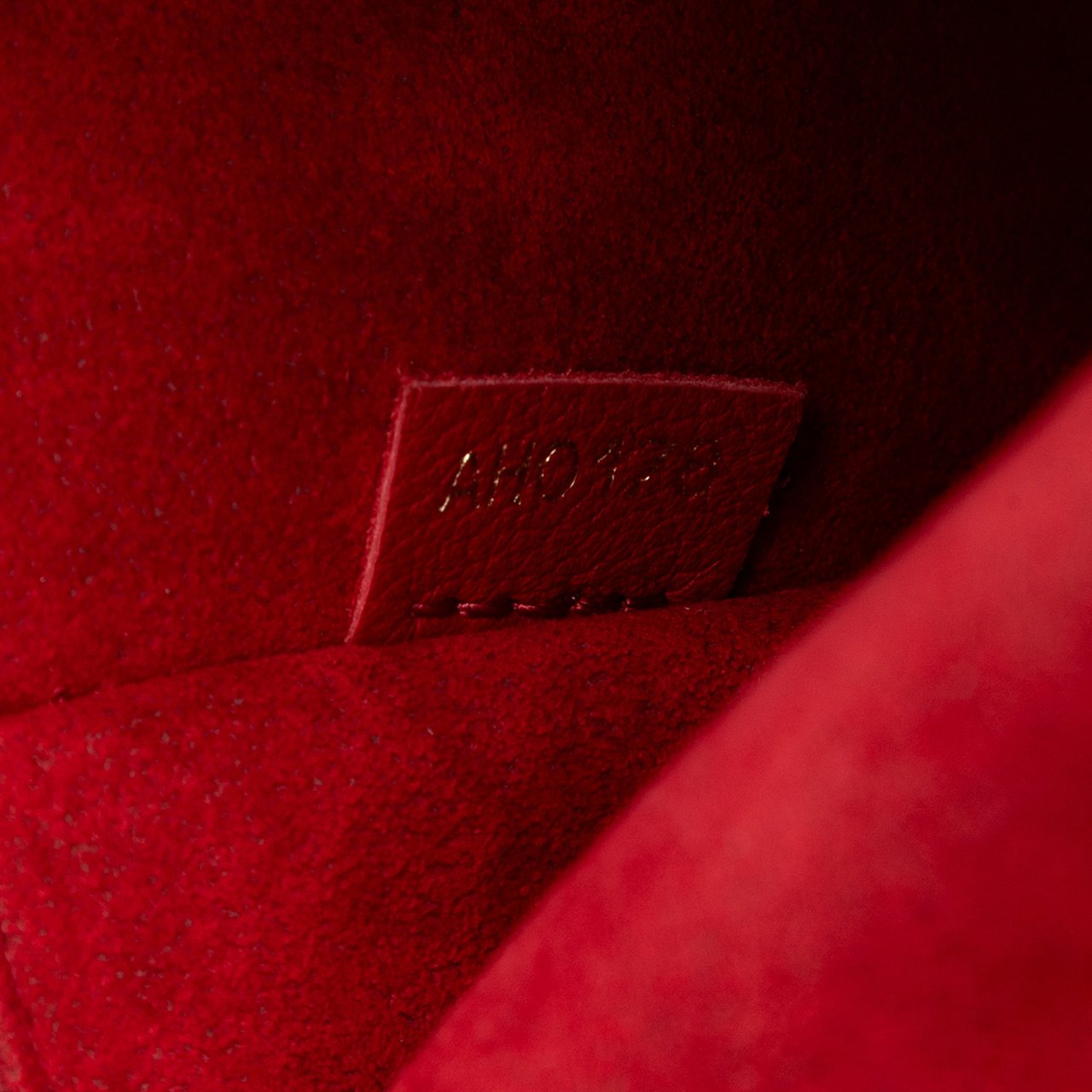 Louis Vuitton Monogram Victoire Bruin