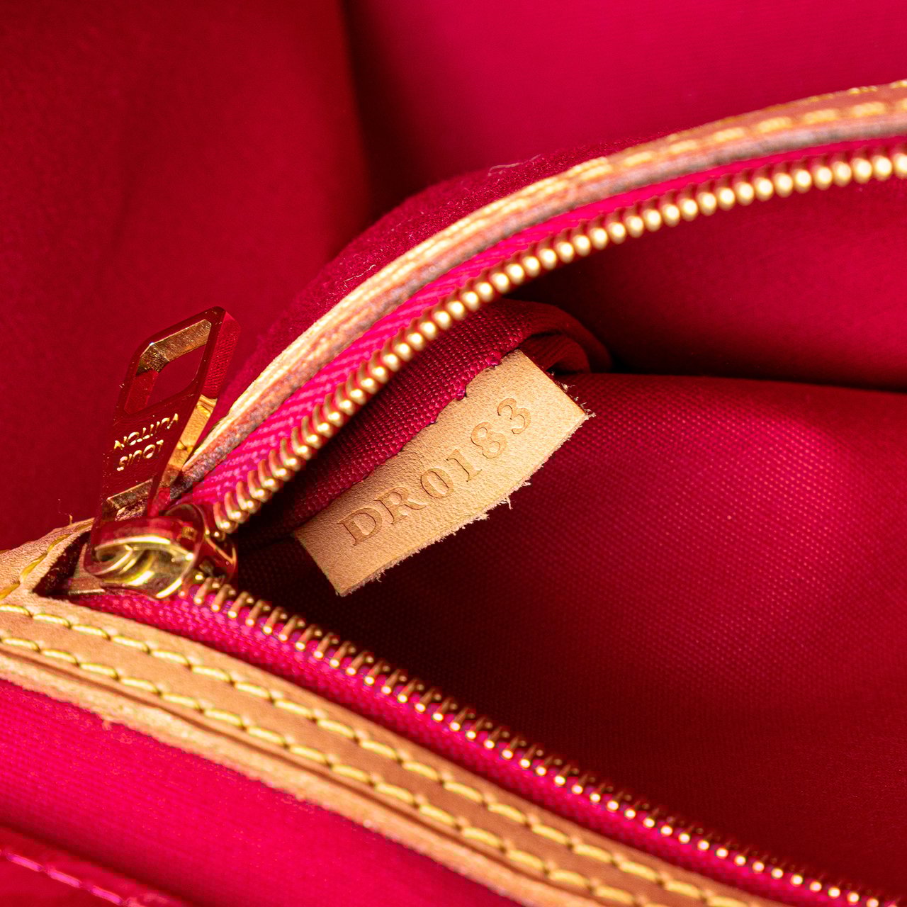 Louis Vuitton Monogram Vernis Ikat Catalina BB Roze