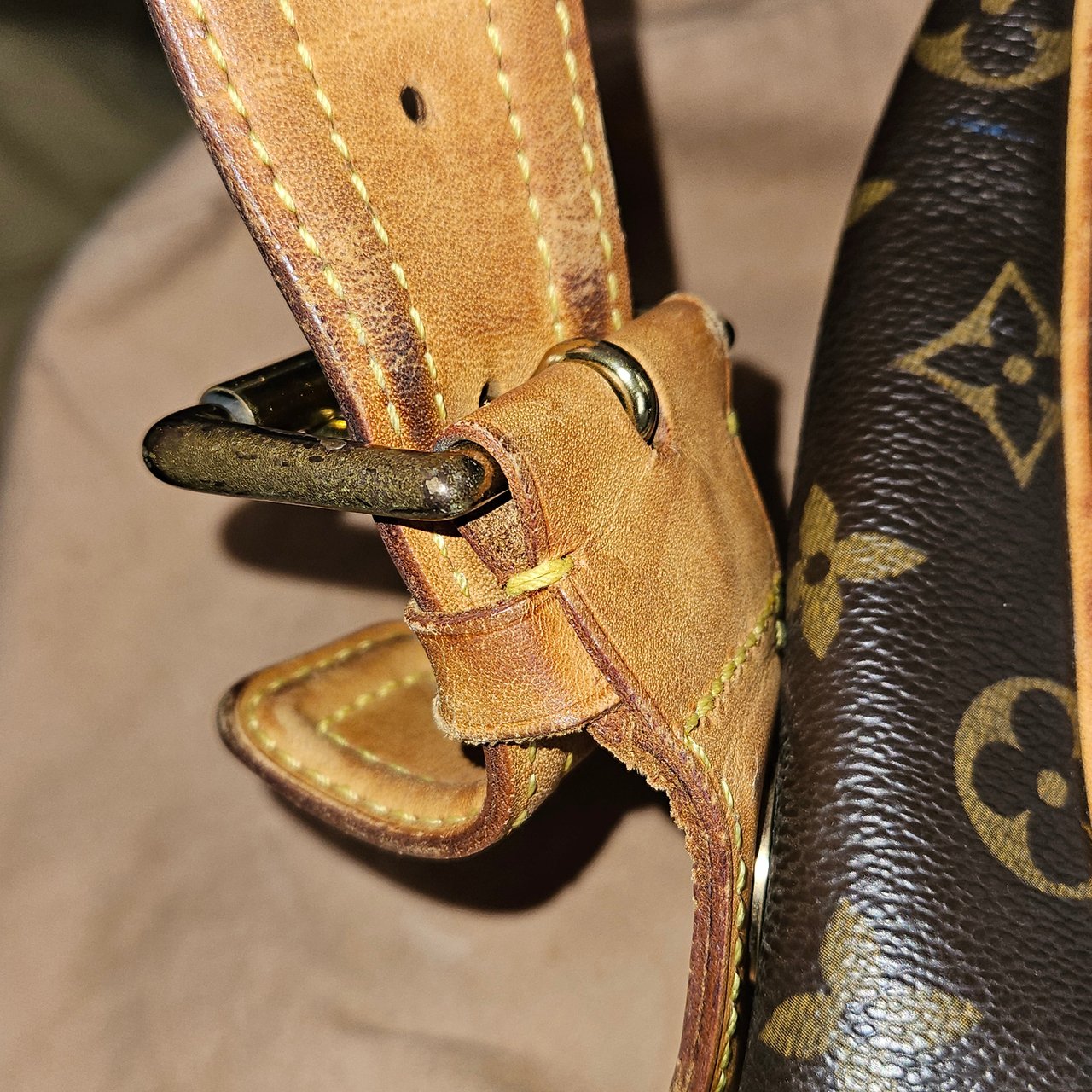 Louis Vuitton Louis Vuitton Canvas Monogram Viva Cite Shoulder Bag Divers