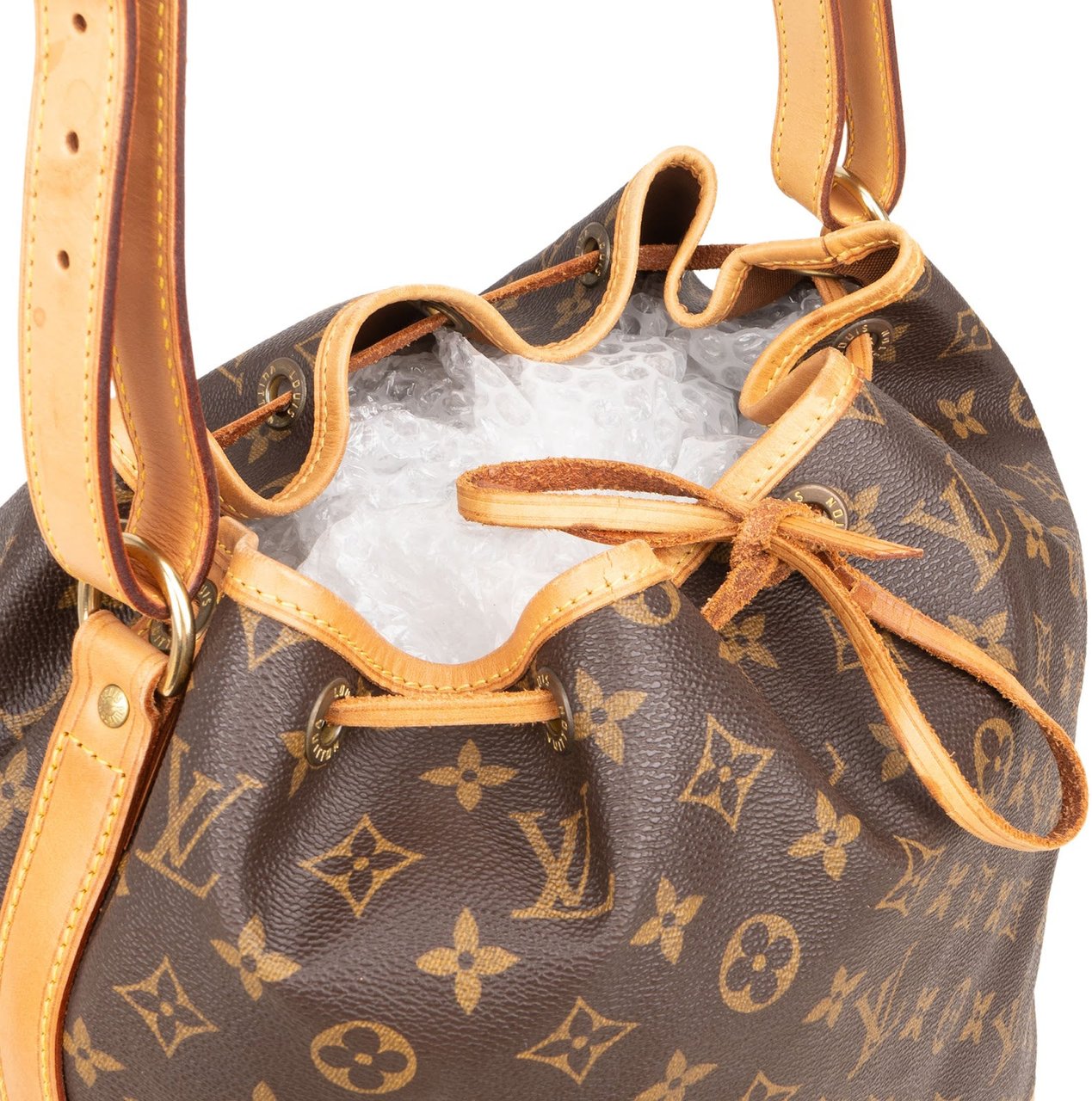 Louis Vuitton Louis Vuitton Monogram Canvas Sac Noé Grande Shoulder Bag Bruin